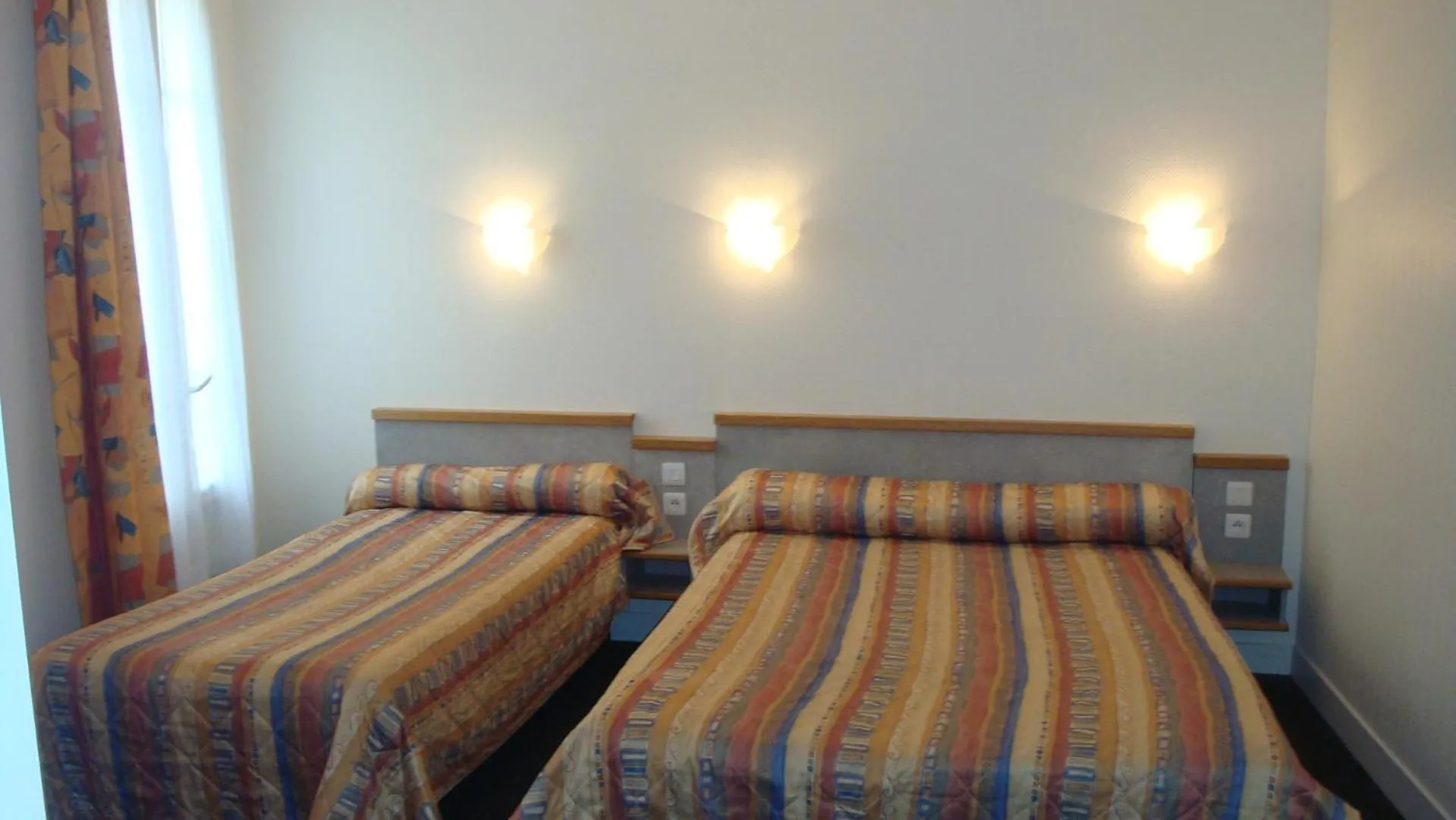 Bedroom, Bed in Hotel des Vosges