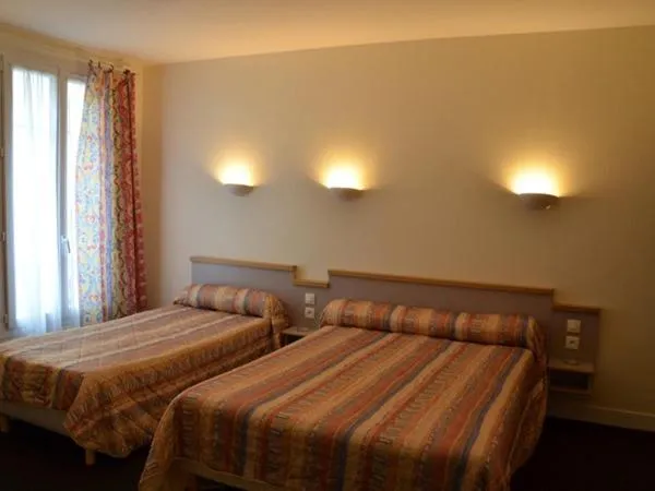 Bed in Hotel des Vosges