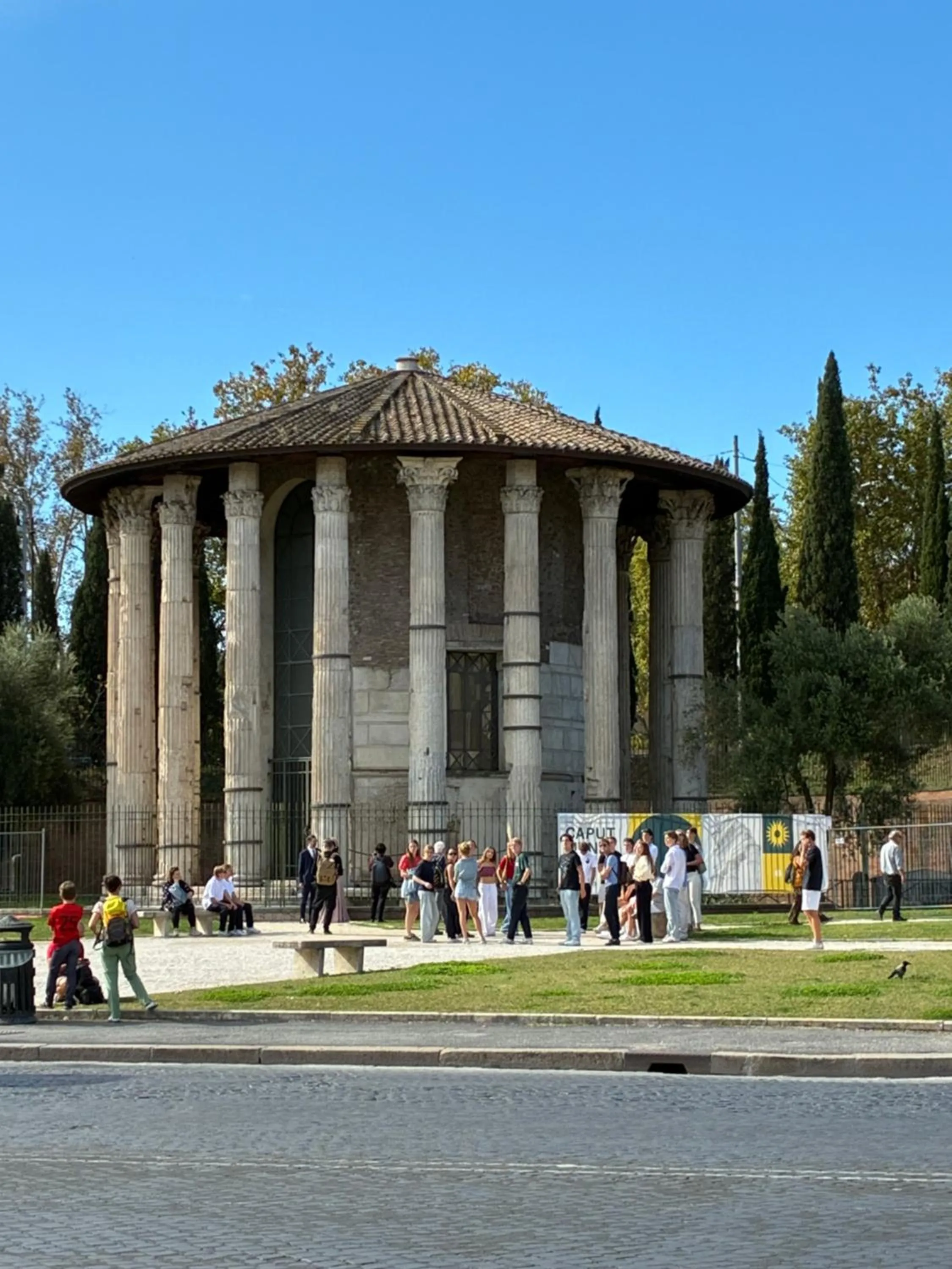 Nearby landmark in Frattina 57