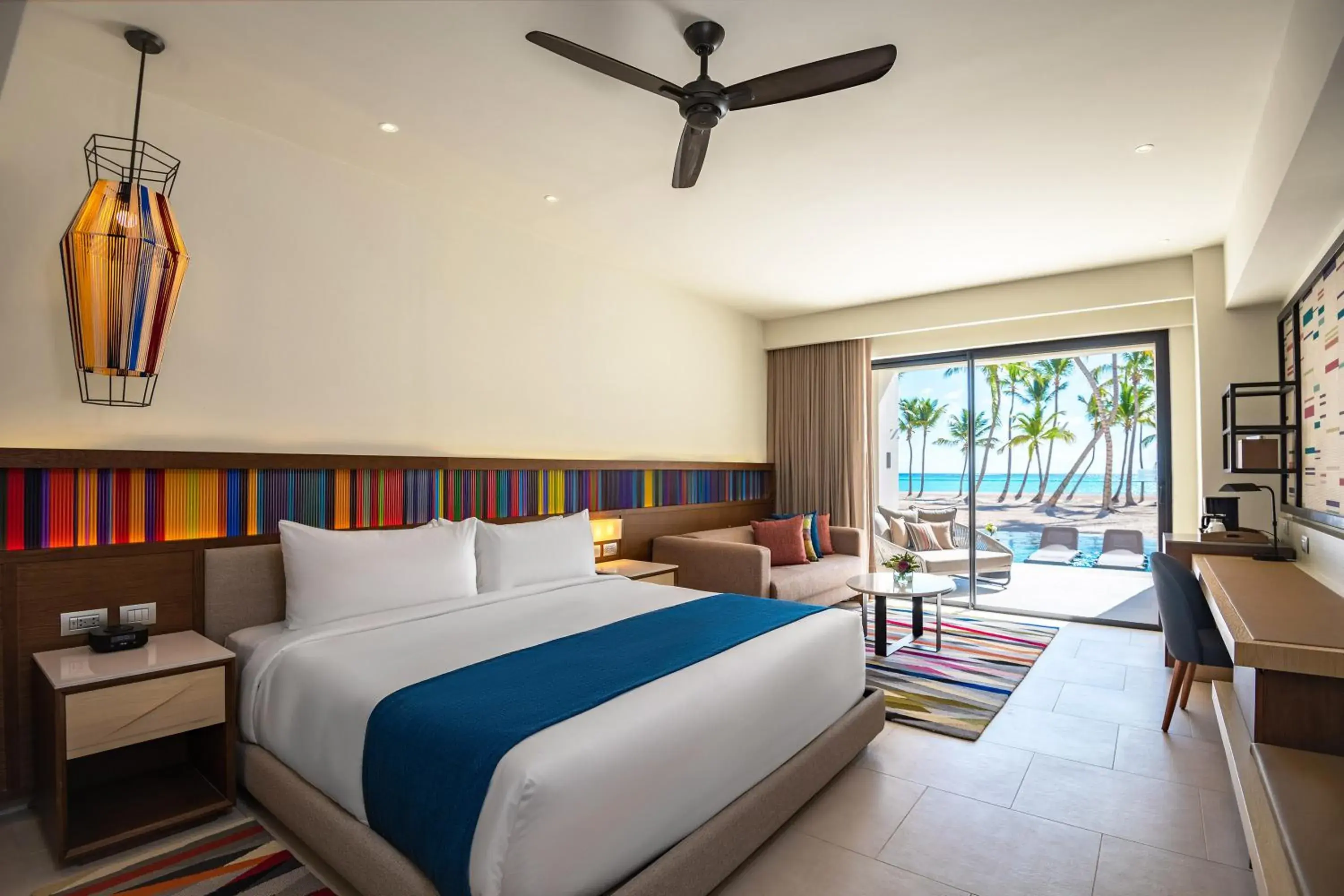 Oceanfront Swim-Up Club Junior Suite - single occupancy in Hyatt Zilara Cap Cana - Adults Only Oceanfront Swim-Up Club Junior Suite - single occupancy in Hyatt Zilara Cap Cana - Adults Only