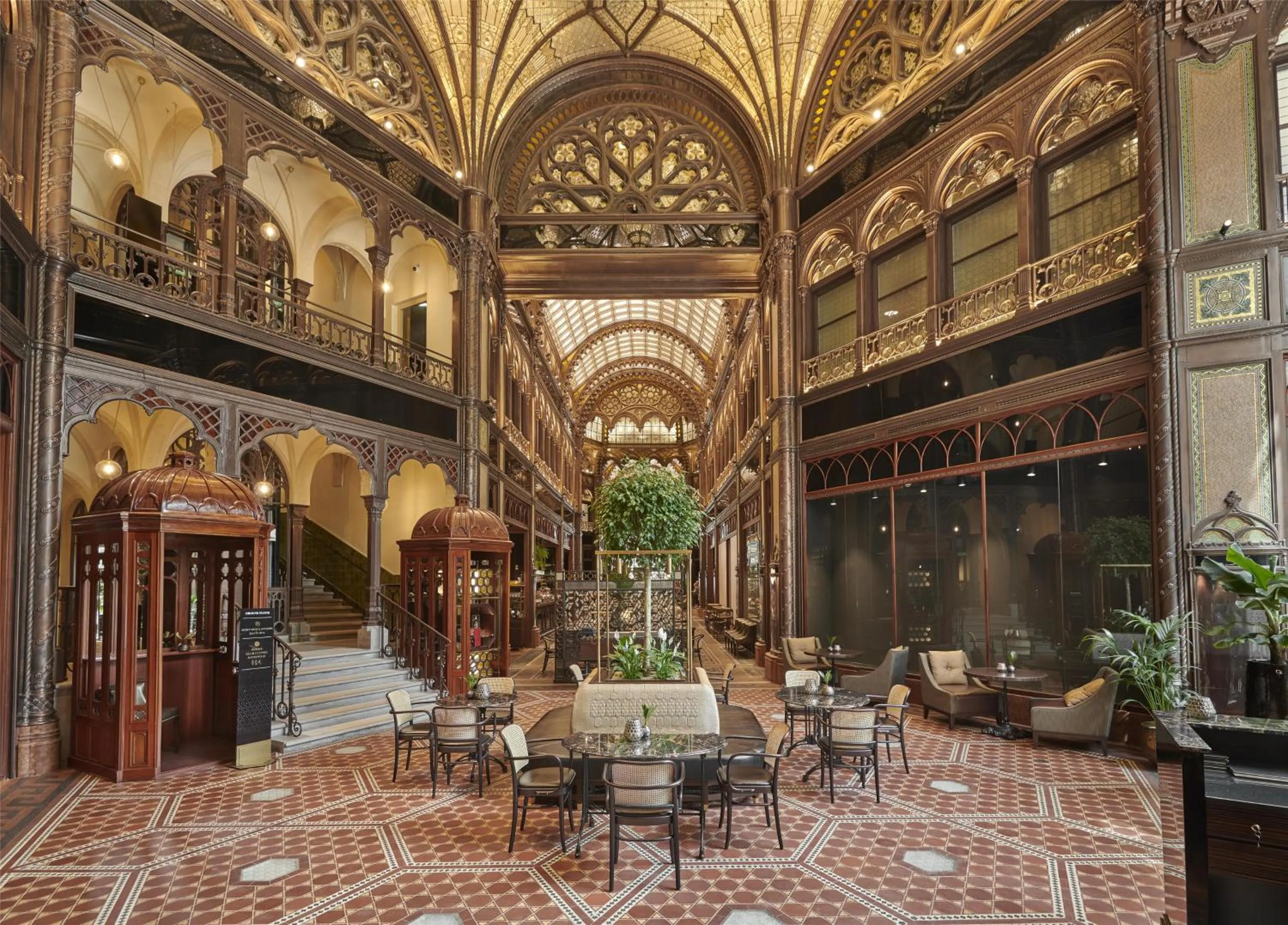 Restaurant/places to eat in Párisi Udvar Hotel Budapest, part of Hyatt