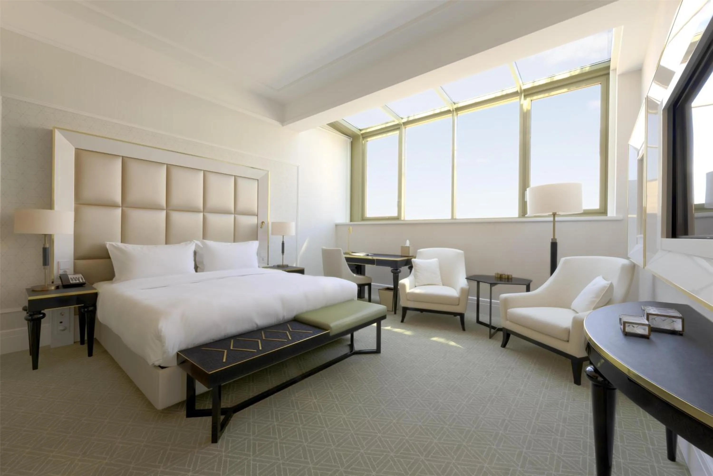 Bedroom, Bed in Párisi Udvar Hotel Budapest, part of Hyatt