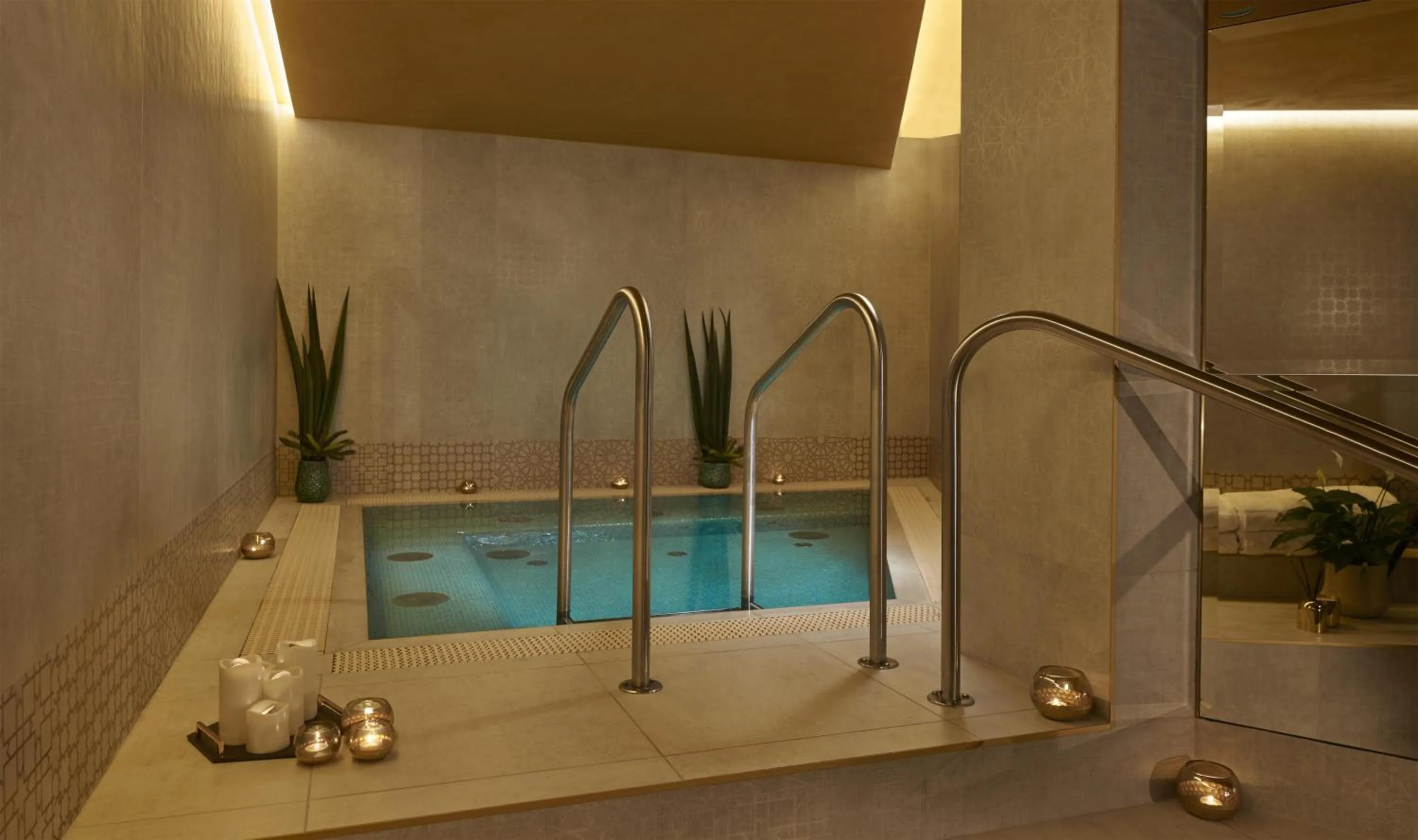 Spa and wellness centre/facilities in Párisi Udvar Hotel Budapest, part of Hyatt