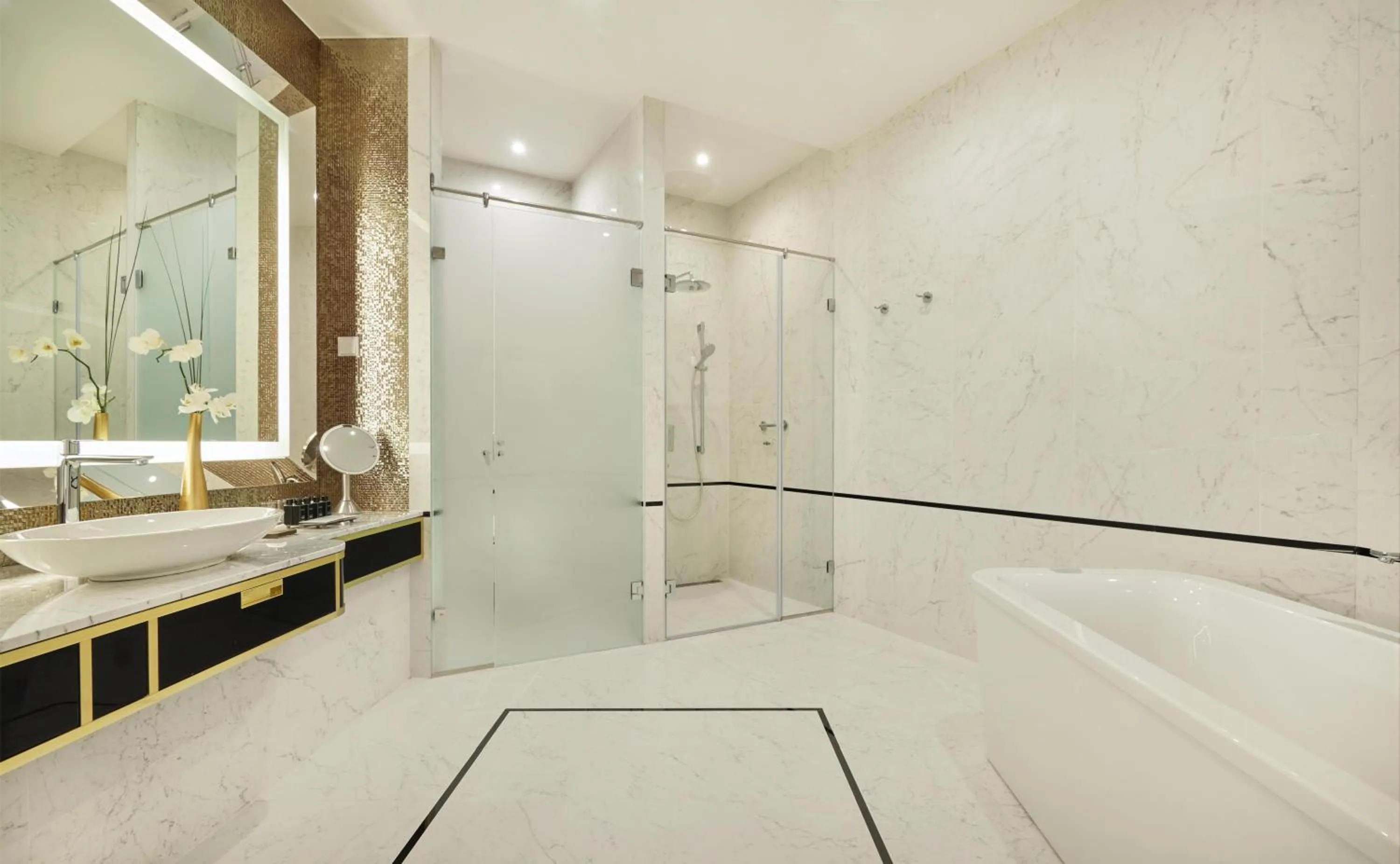 Photo of the whole room in Párisi Udvar Hotel Budapest, part of Hyatt