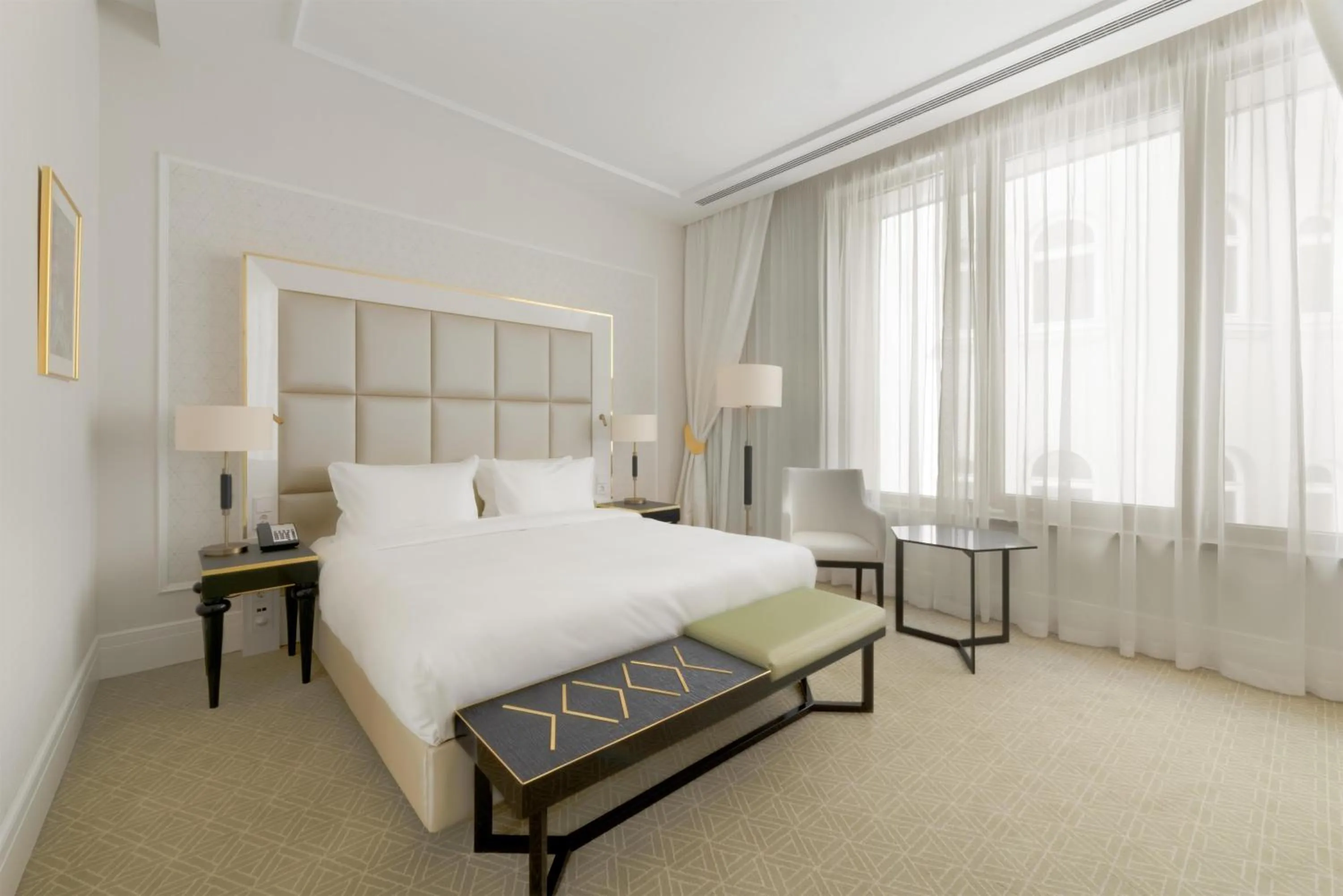 Bedroom, Bed in Párisi Udvar Hotel Budapest, part of Hyatt