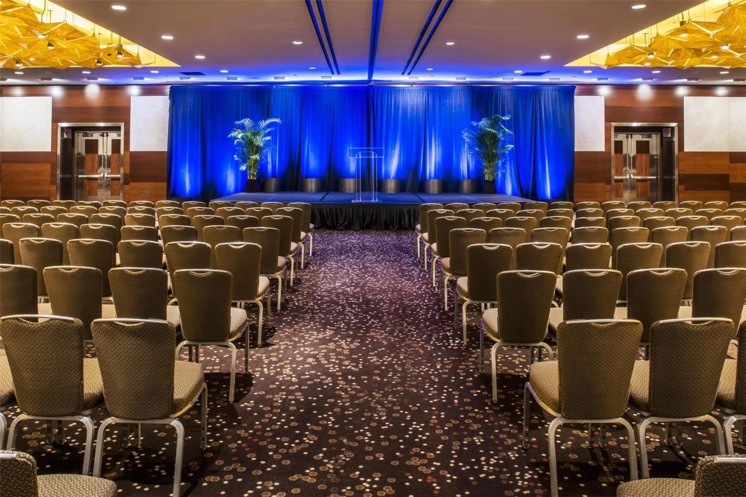 Lobby or reception in Párisi Udvar Hotel Budapest, part of Hyatt