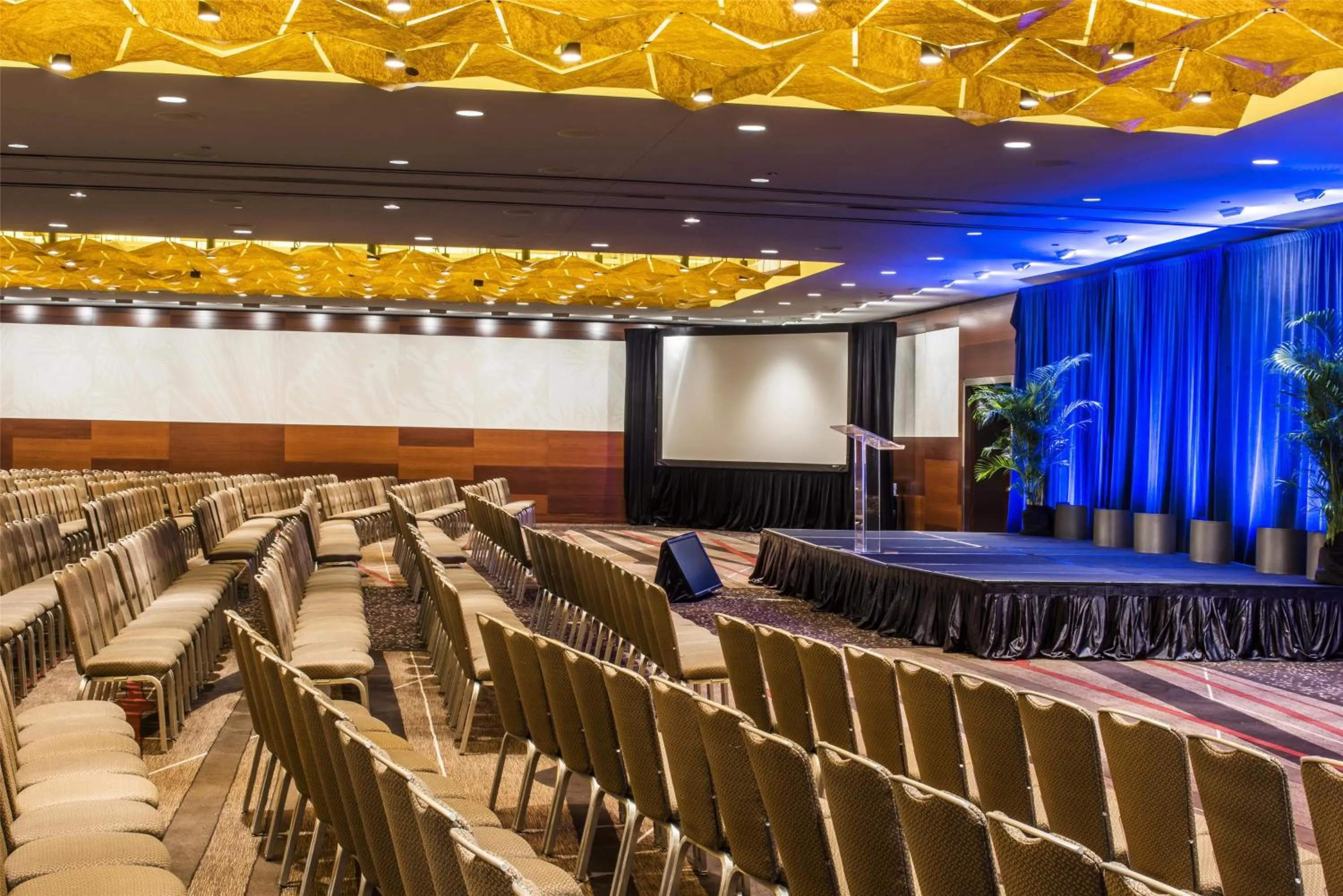 Lobby or reception in Párisi Udvar Hotel Budapest, part of Hyatt