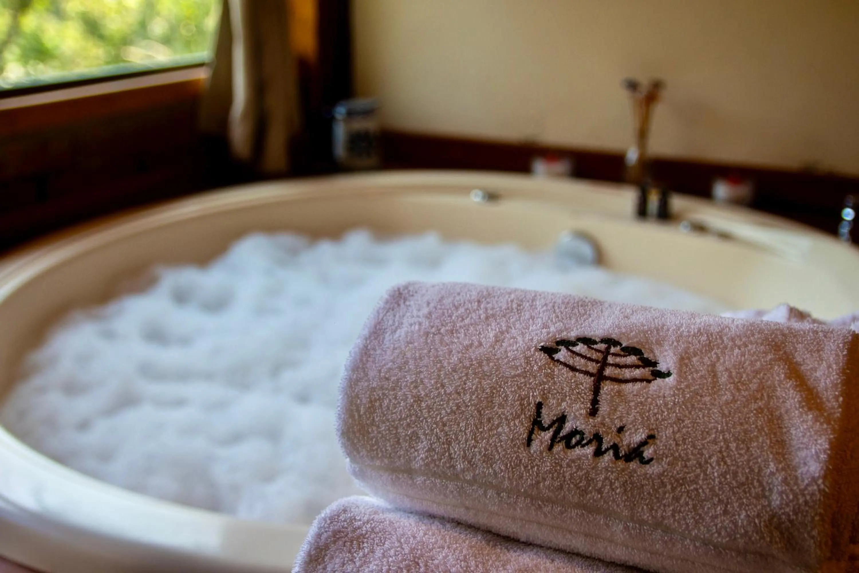 Hot Tub in Pousada Moriá