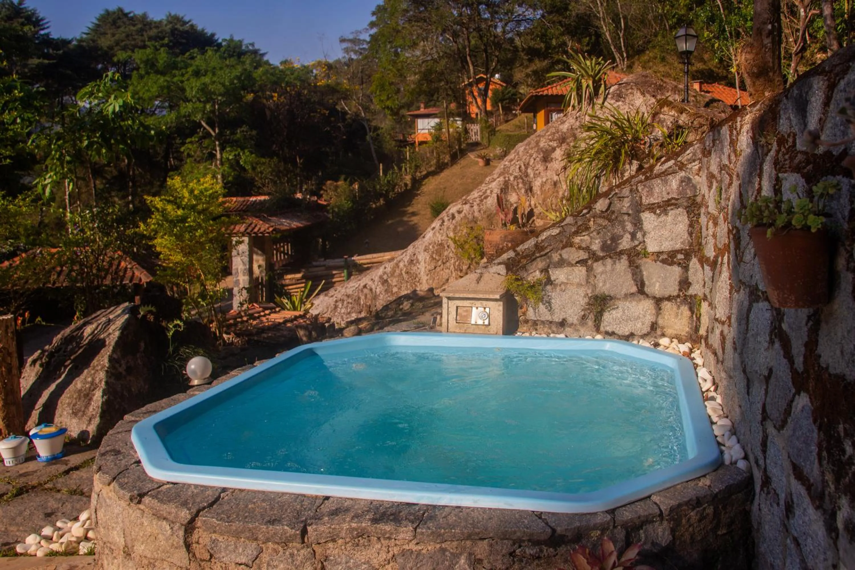 Hot Tub in Pousada Moriá