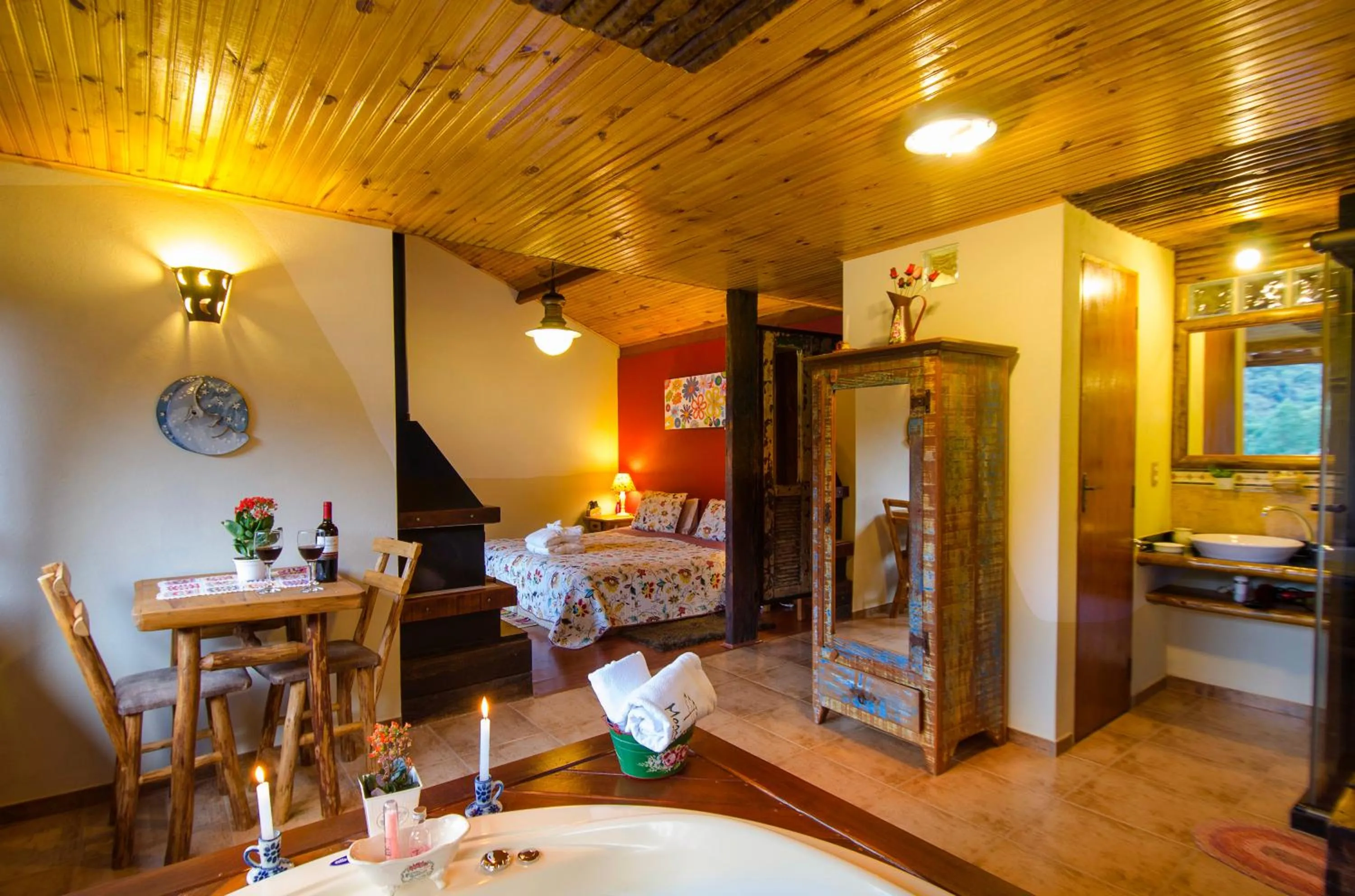 Photo of the whole room, Bed in Pousada Moriá