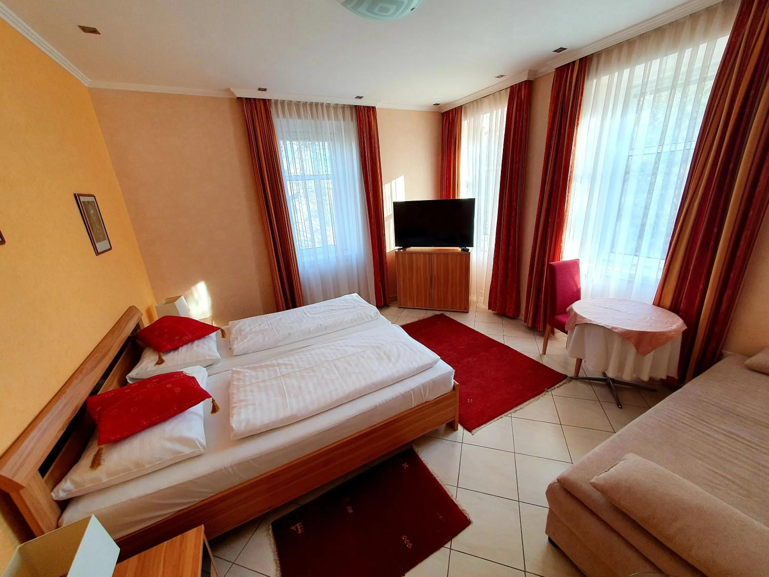 Bed in Hotel Hotwagner