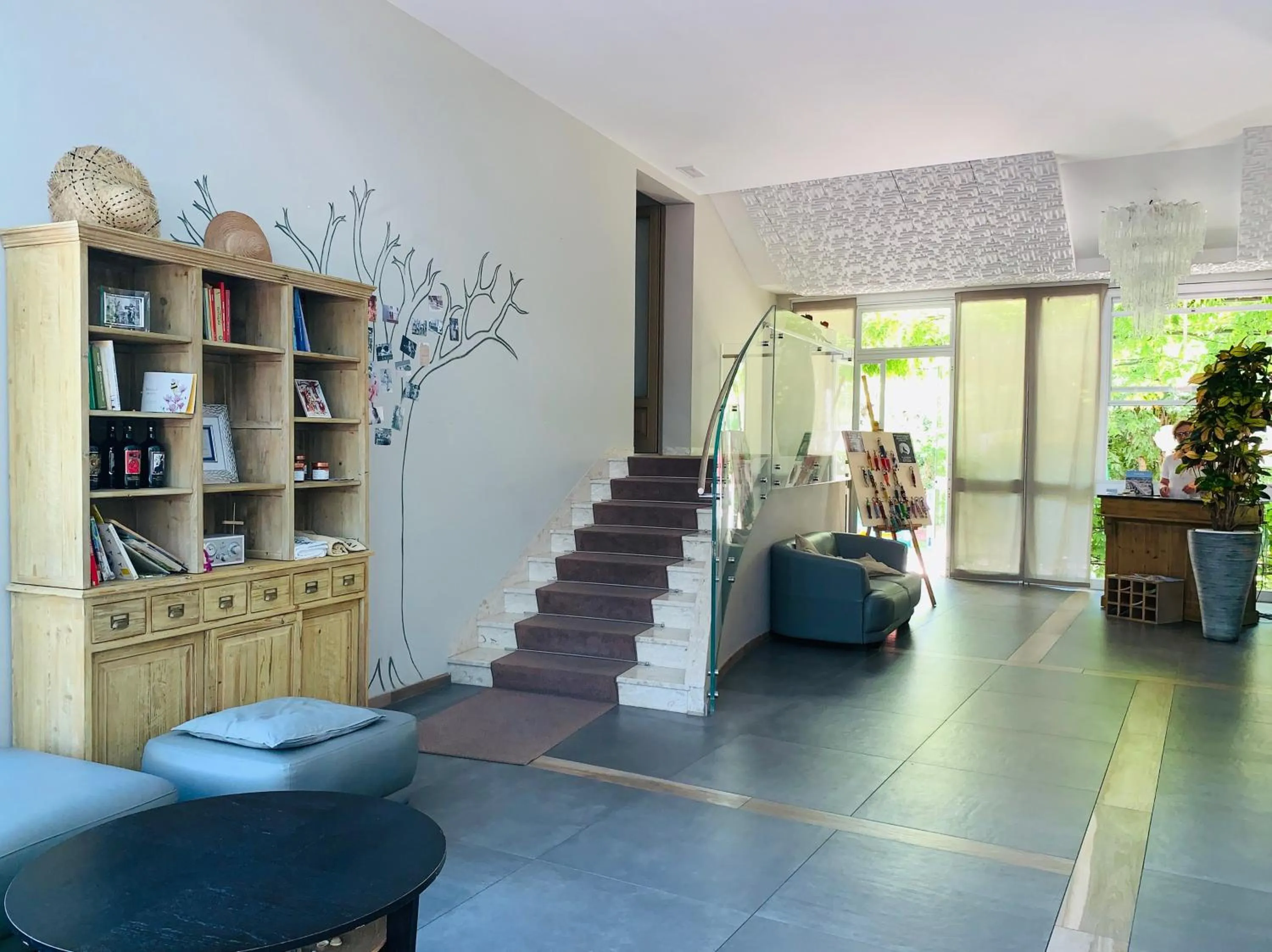 Facade/entrance in Hotel Donegal