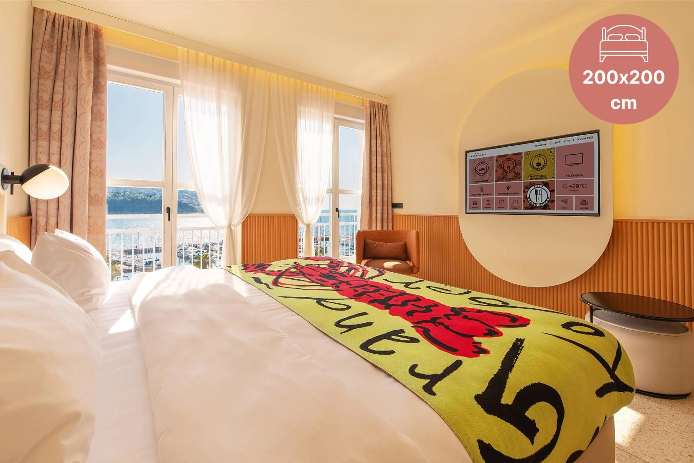 TV and multimedia, Bed in Hotel Grand Koper