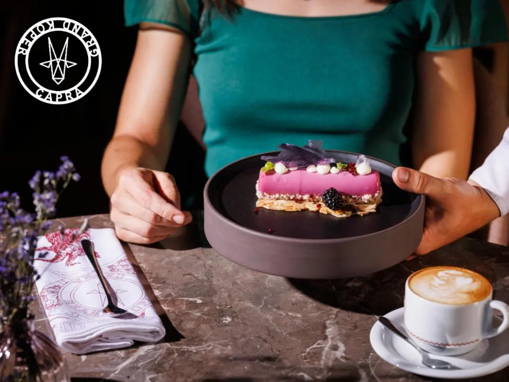 People in Hotel Grand Koper