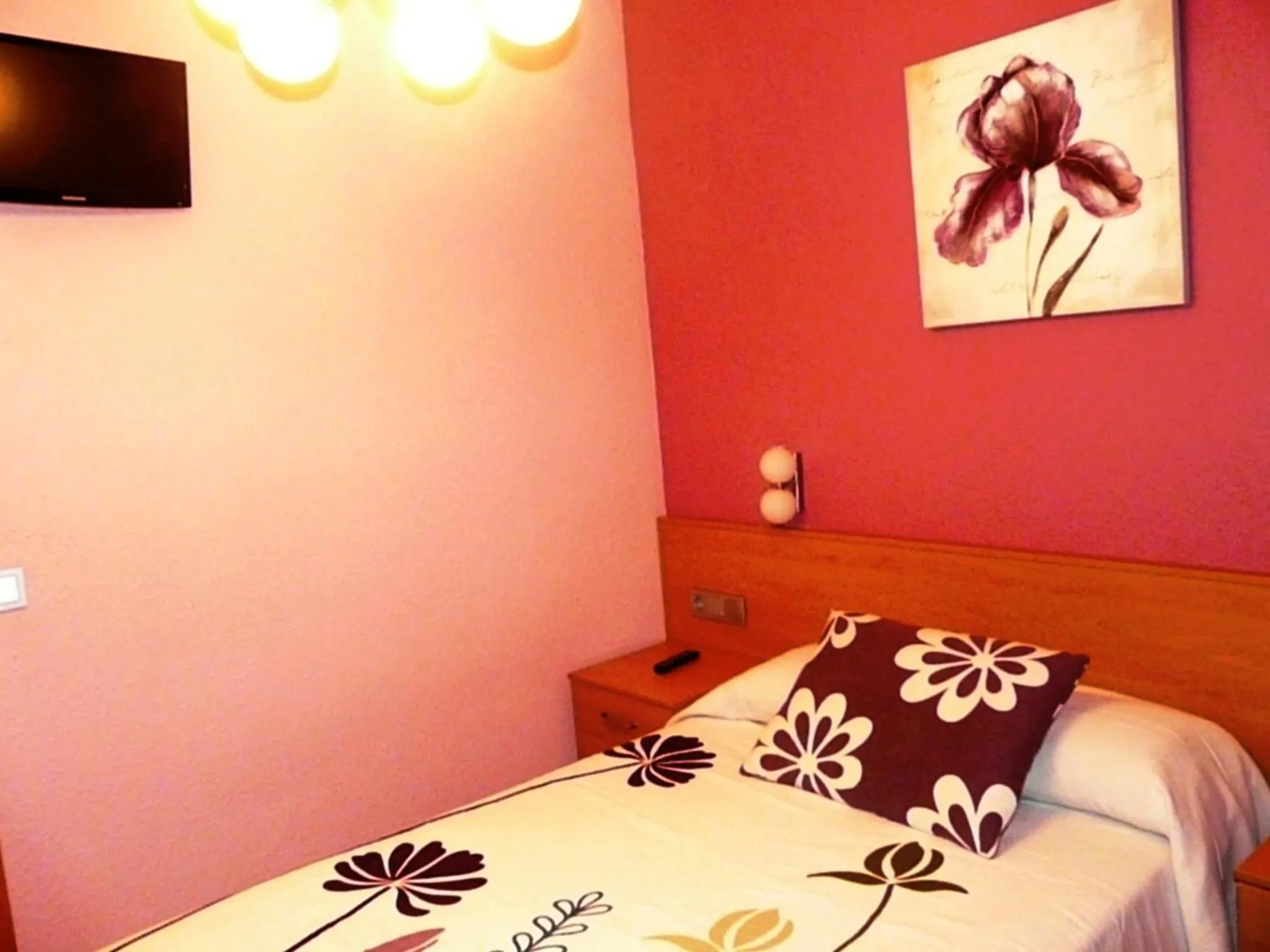Bedroom, Bed in Apartamento Turístico Guara Casa Castro