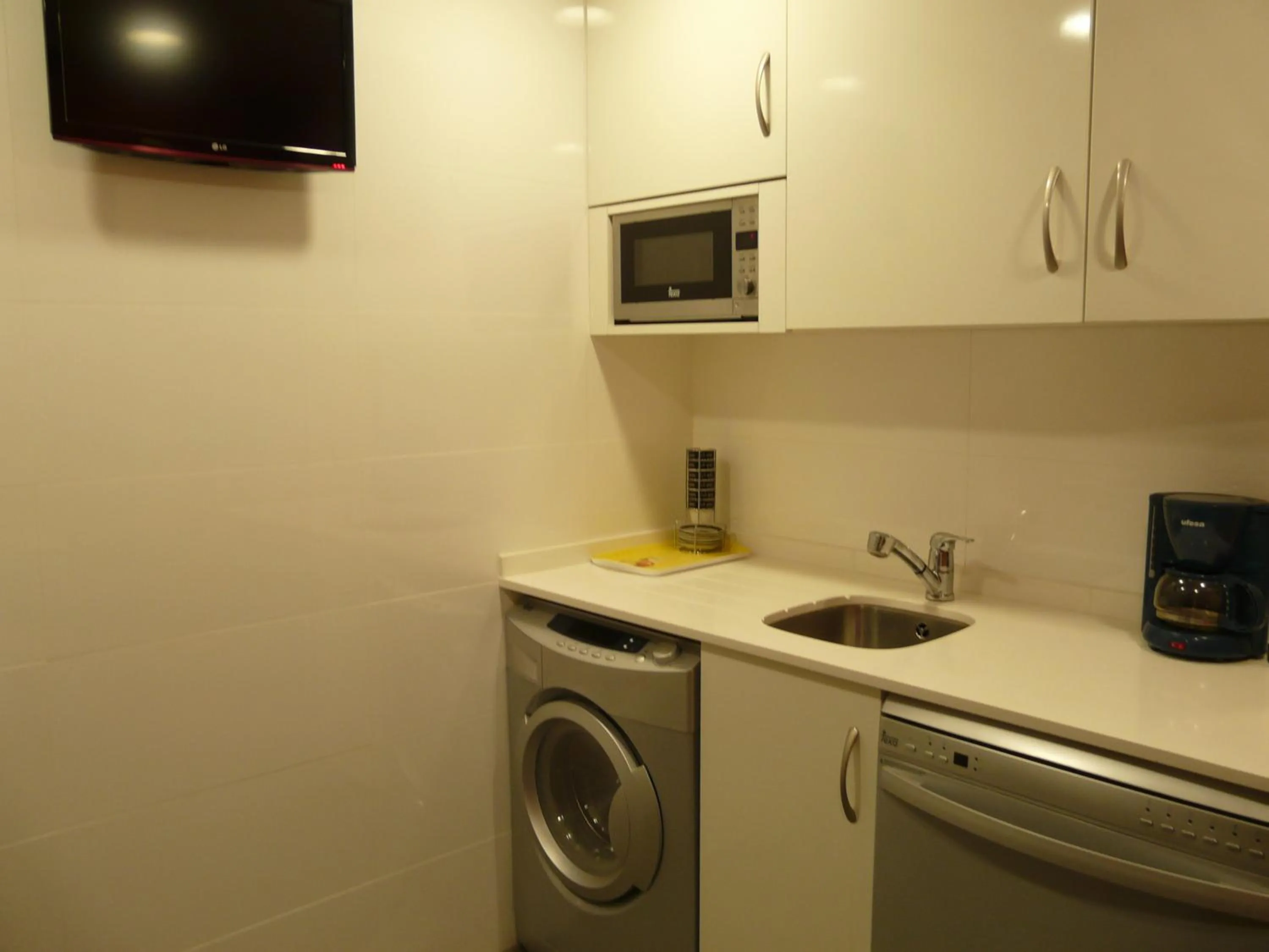 Kitchen or kitchenette in Apartamento Turístico Guara Casa Castro