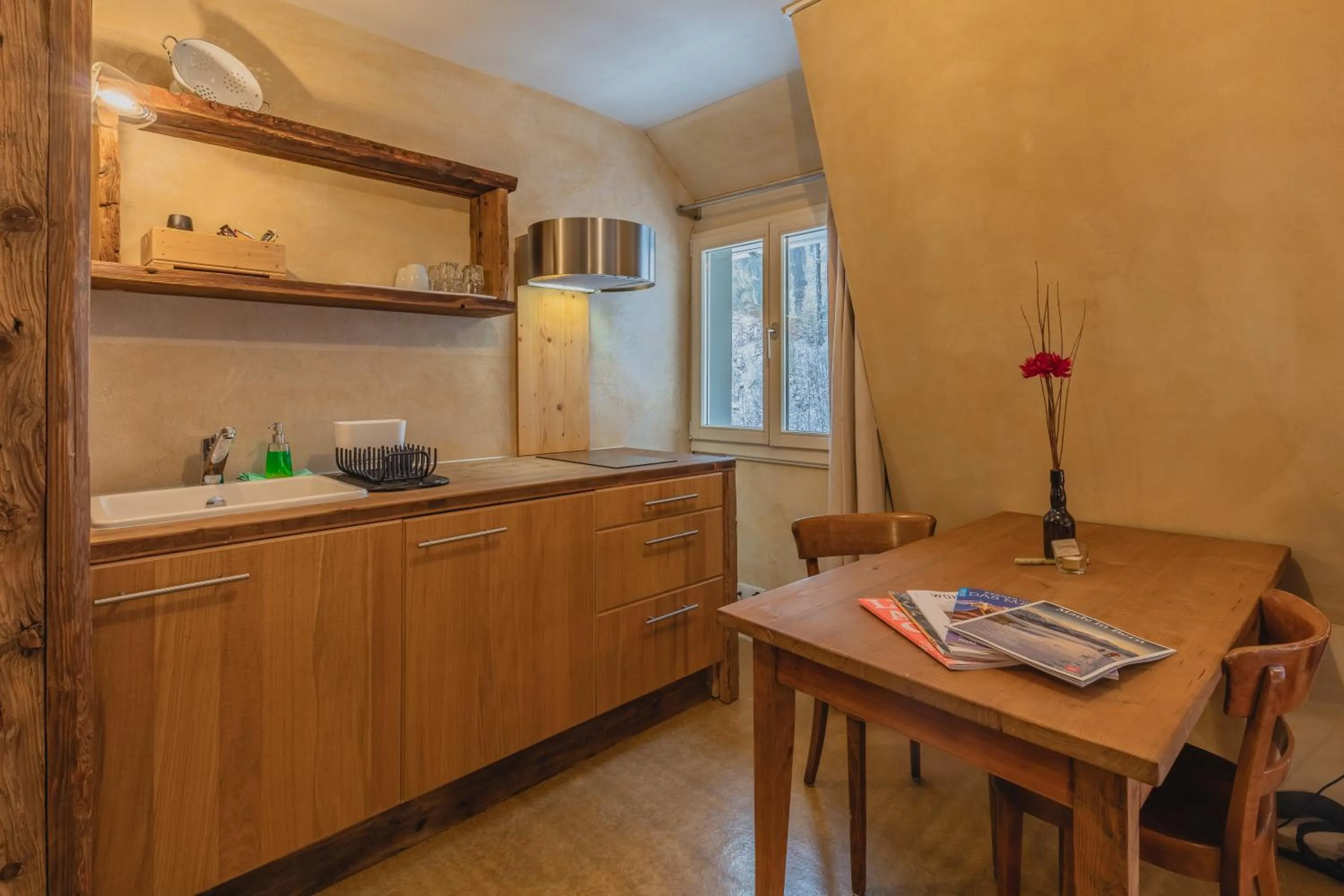 Photo of the whole room in Apart Hotel Wetterhorn