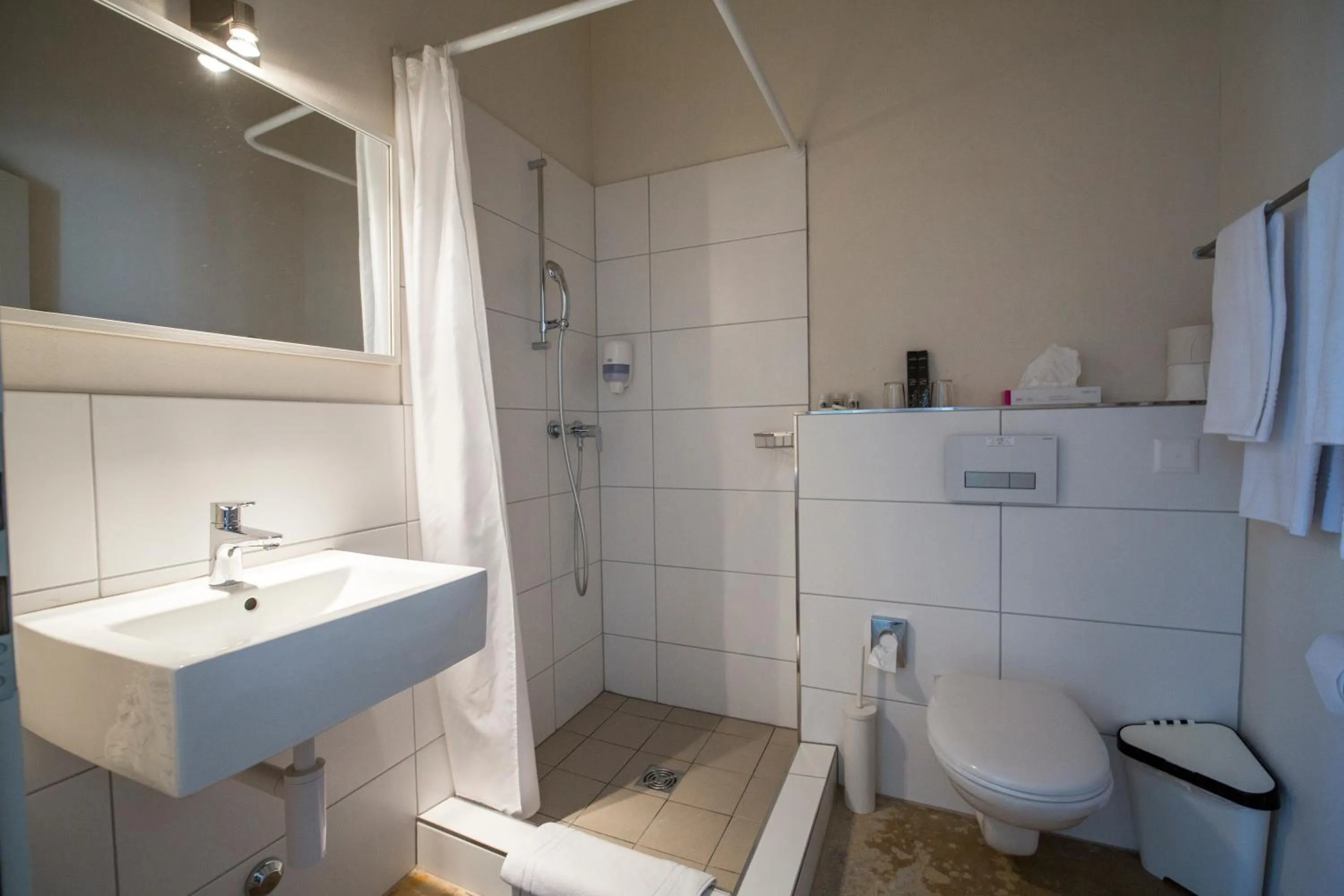 Bathroom in Apart Hotel Wetterhorn