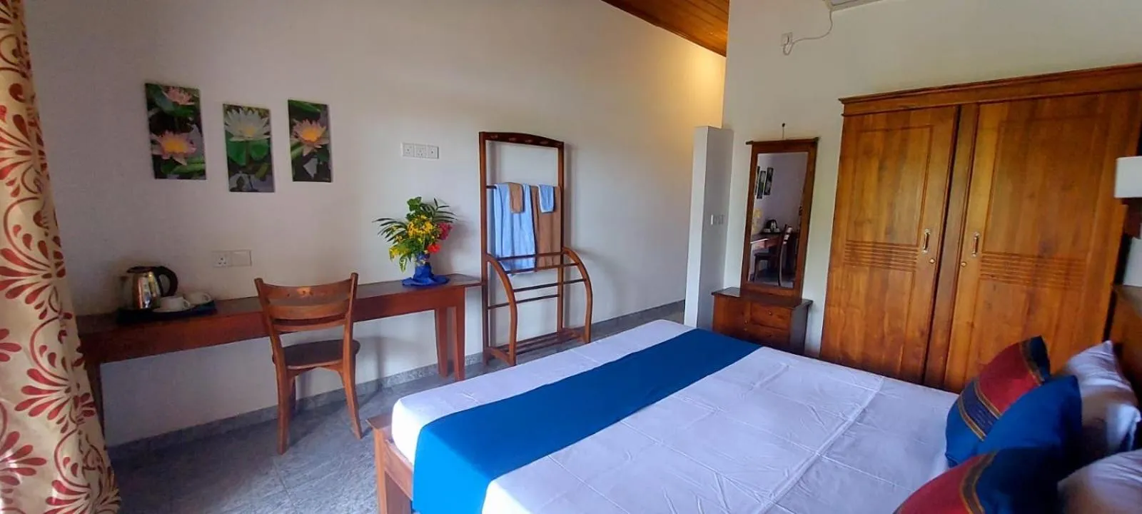 Bed in Turtle Paradise Villa