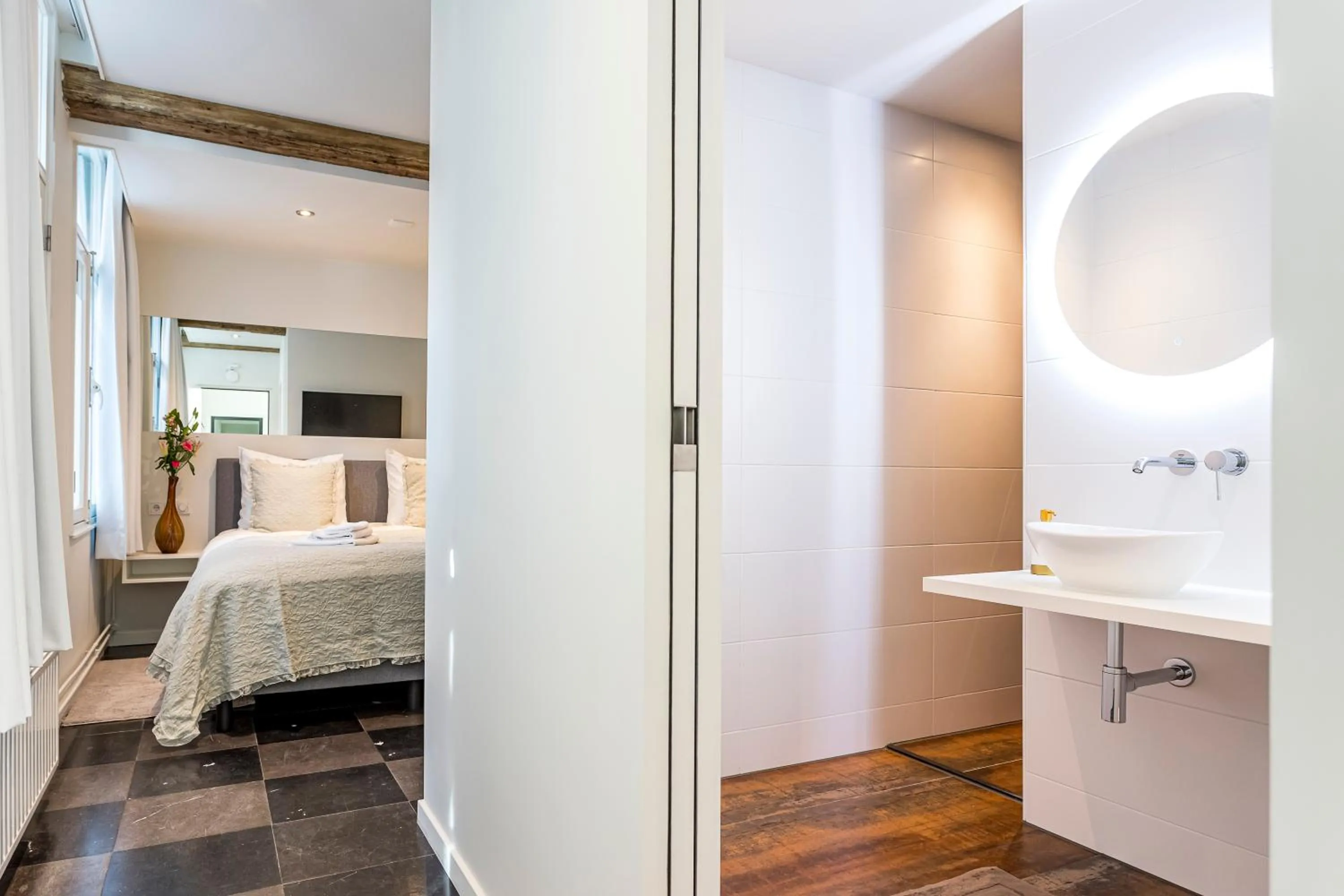 Guests, Bed in B&B Gracht 62