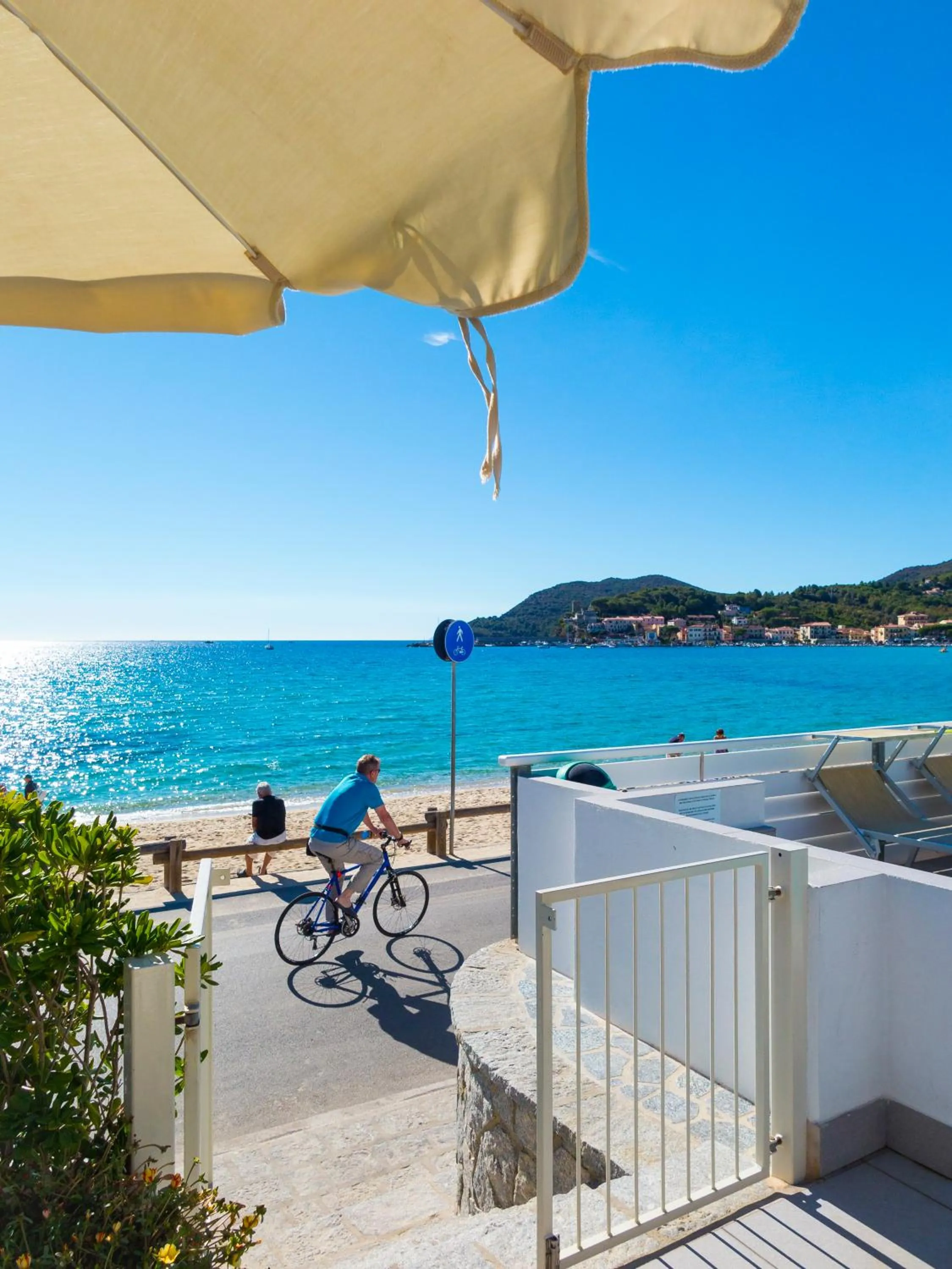 Property building in Hotel Montecristo