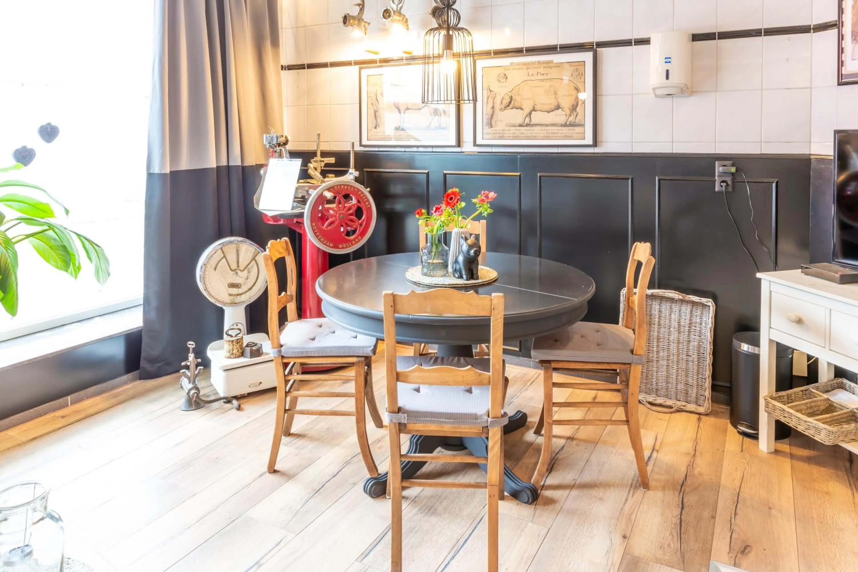 B&B SJLAOPE BIEJ DE SJLÈCHTER (slapen bij de slager)