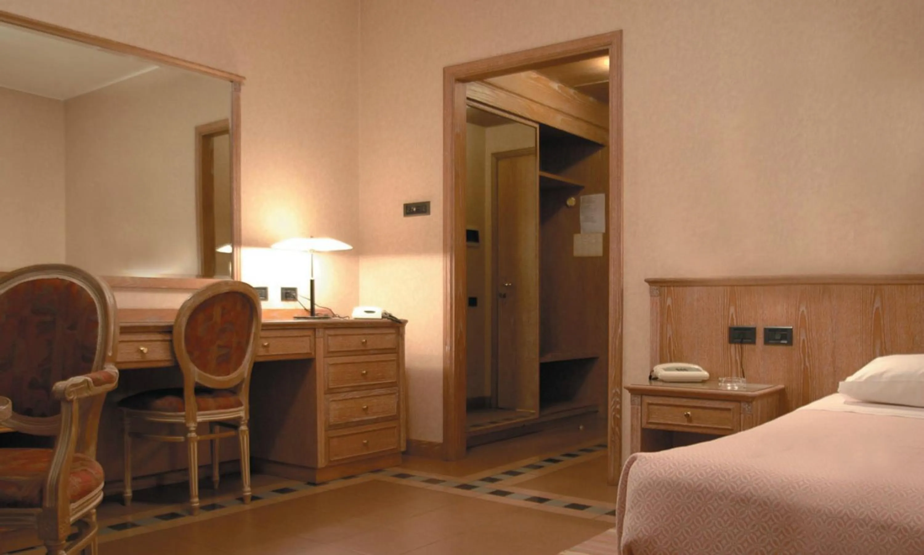 Bedroom, Bed in Monica Hotel Fiera