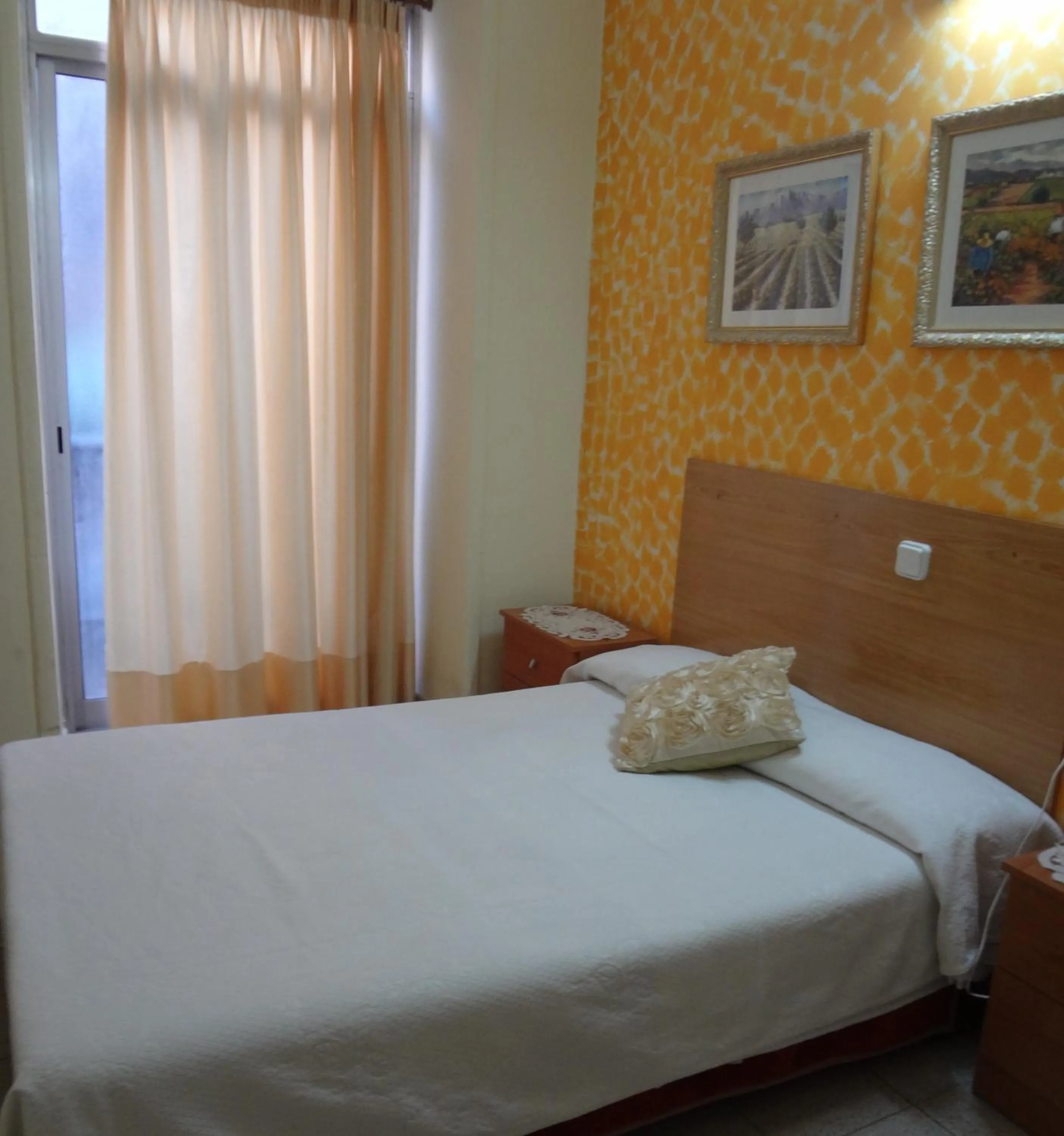 Bedroom in Pensión Dani