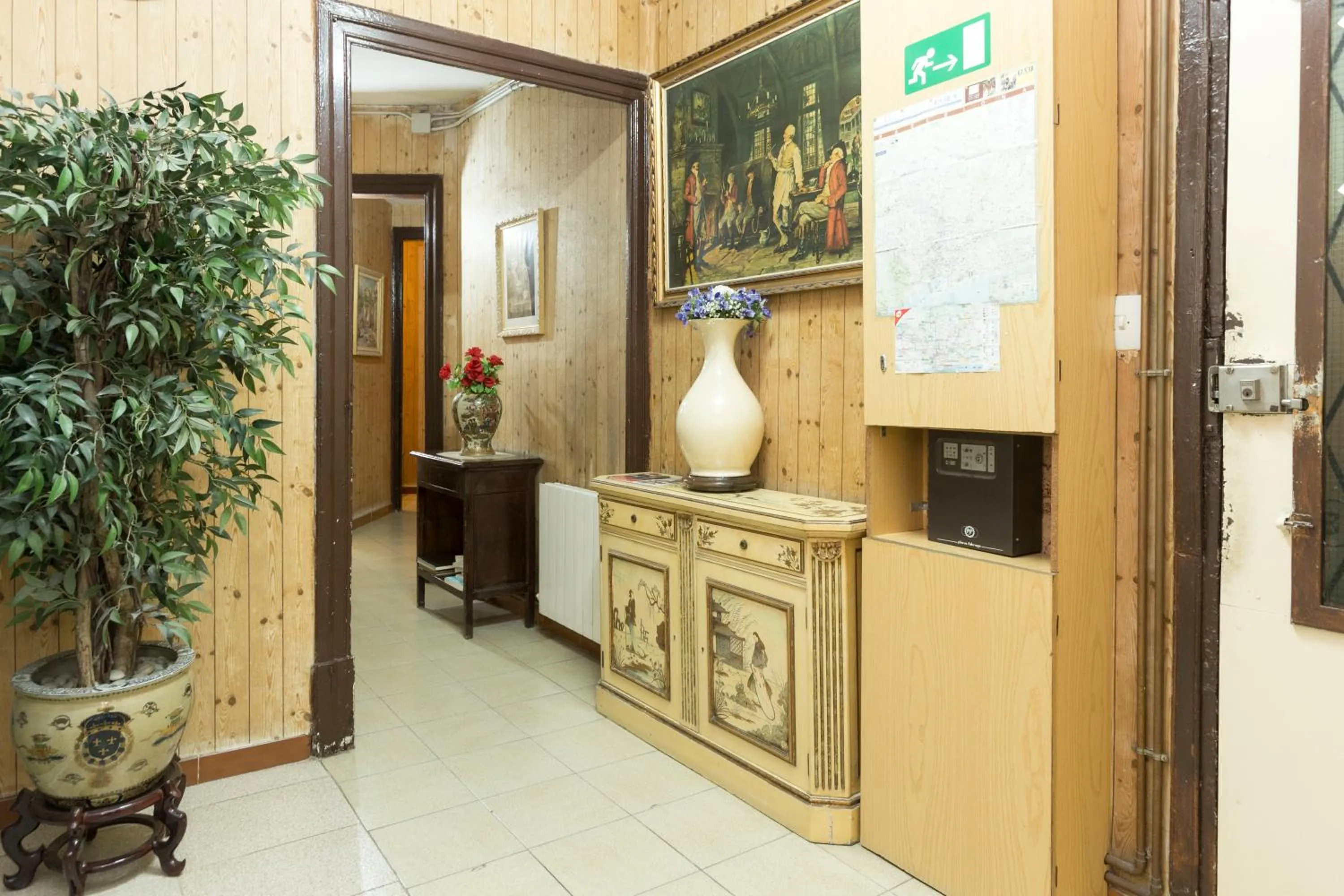 Decorative detail in Pensión Dani