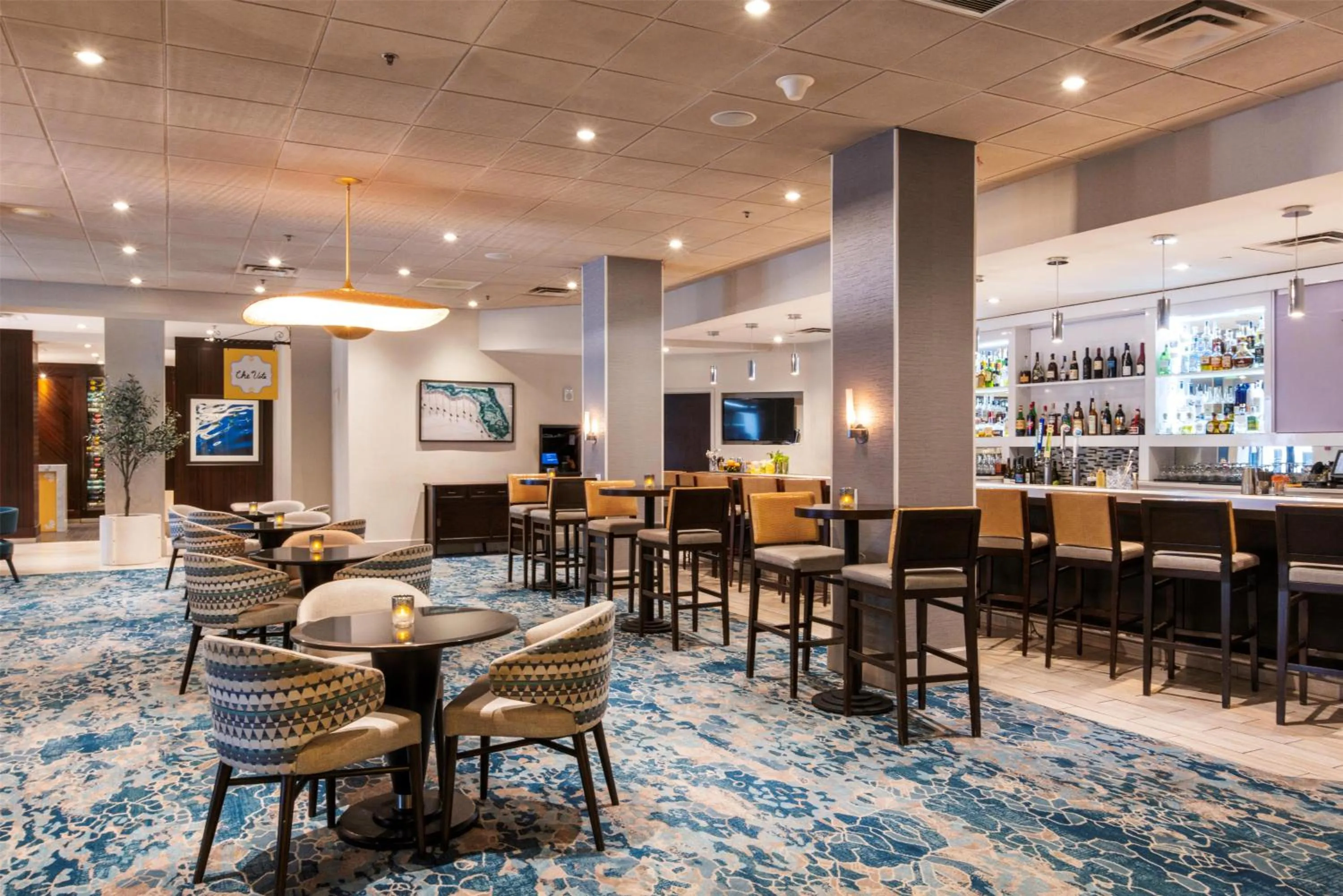 Lounge or bar in Hilton Tampa Downtown