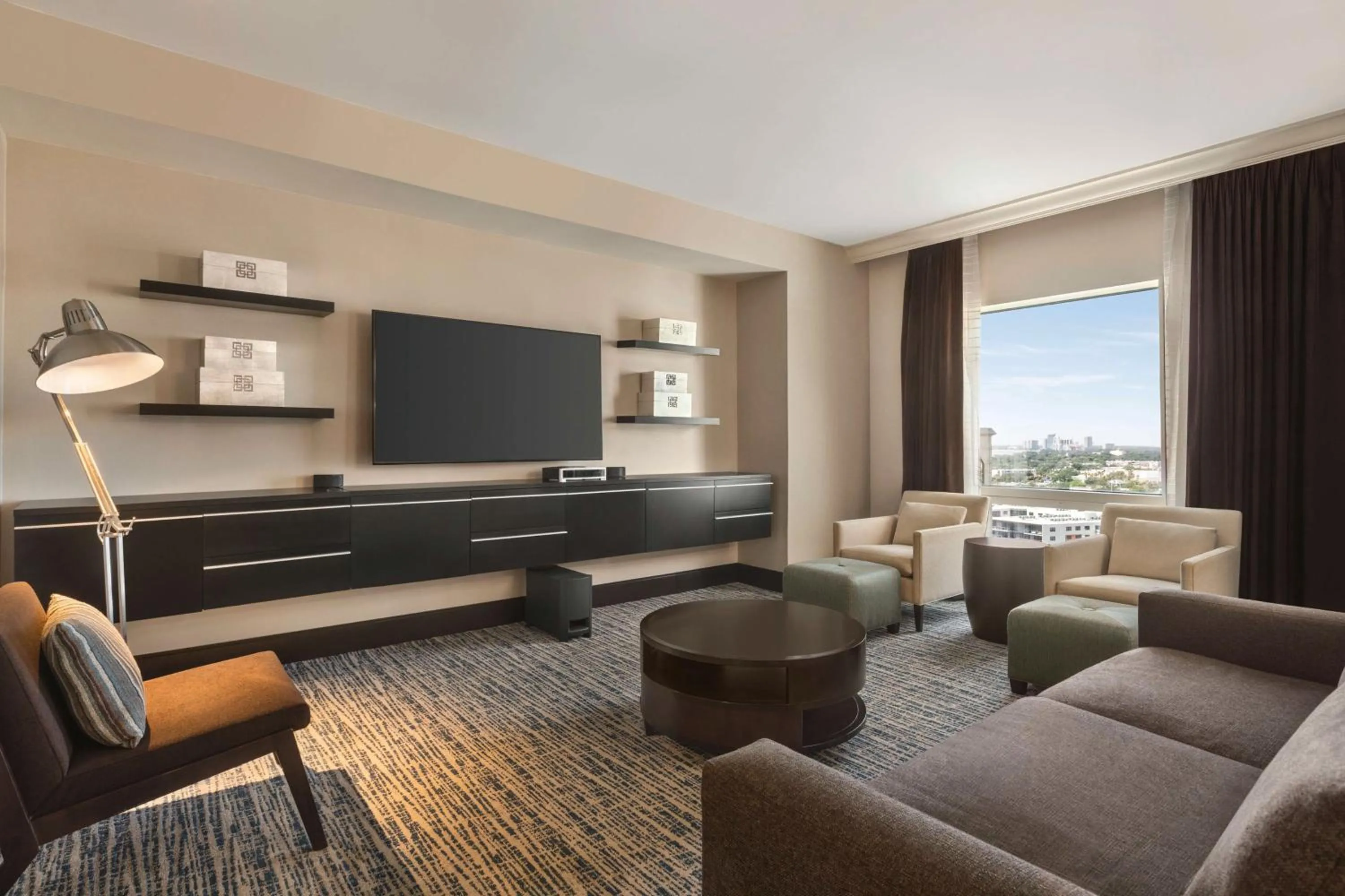 Living room in Hilton Tampa Downtown
