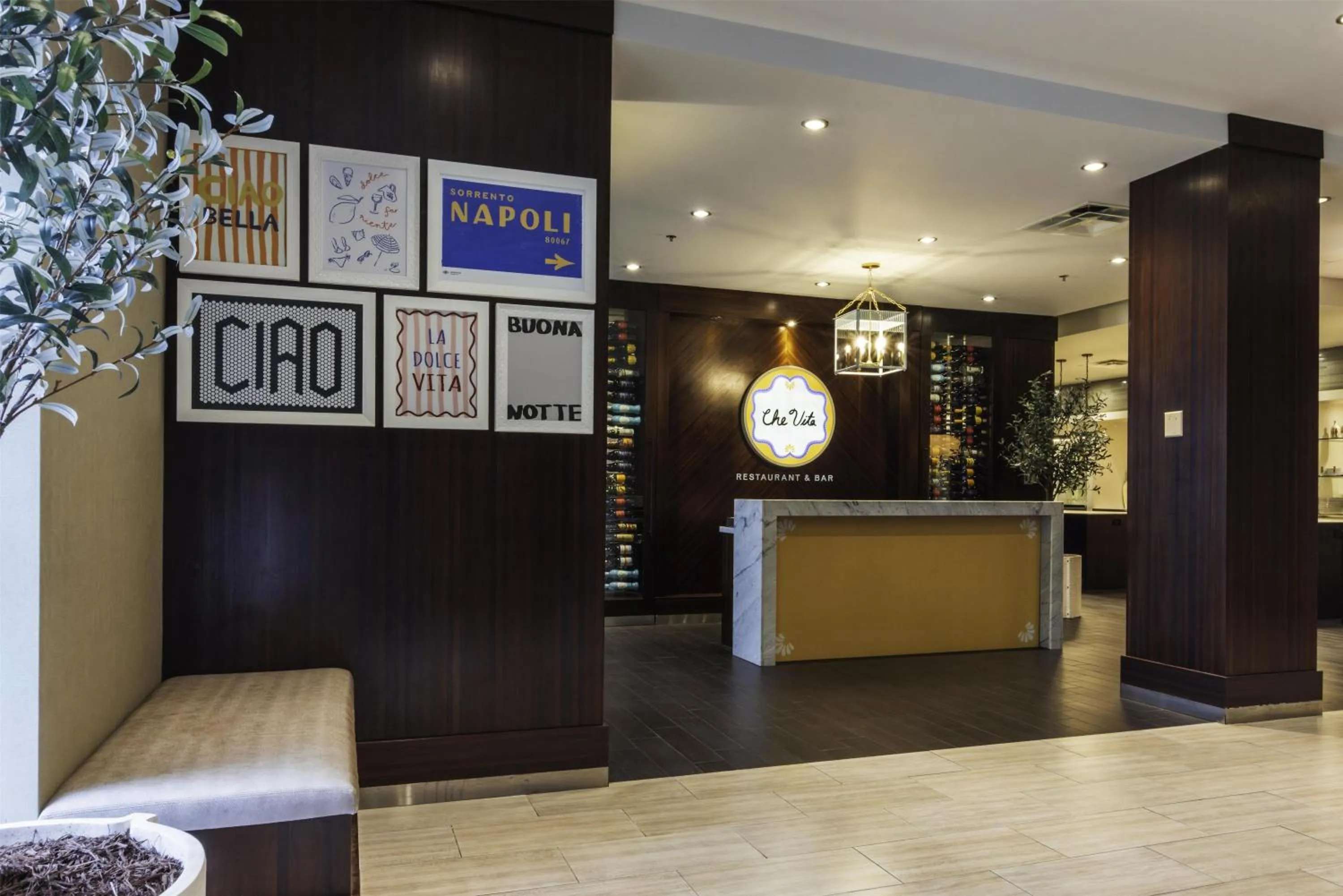 Lounge or bar in Hilton Tampa Downtown