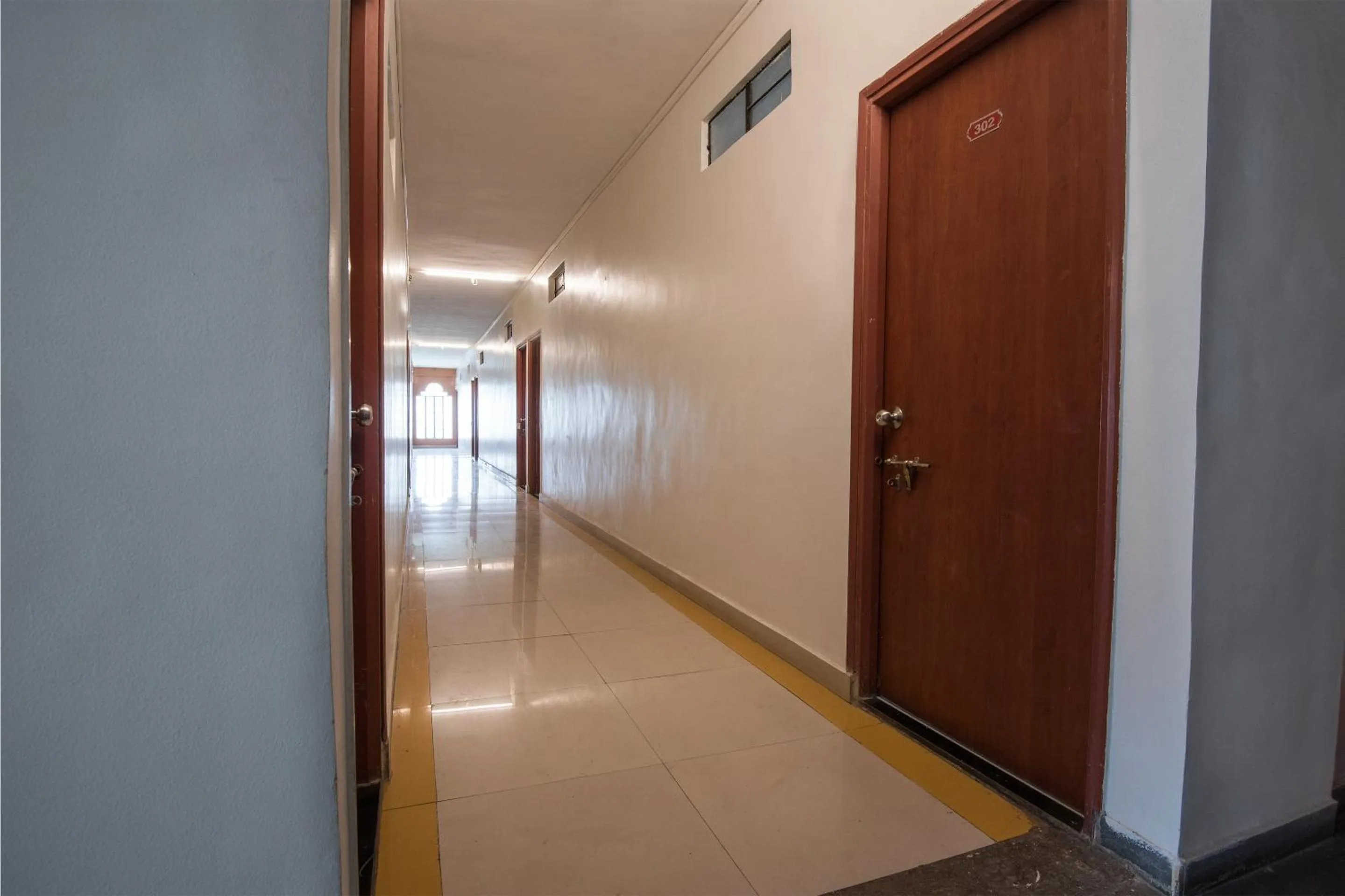 Property building in HMR Hotels - Hotel HMR Royal Inn