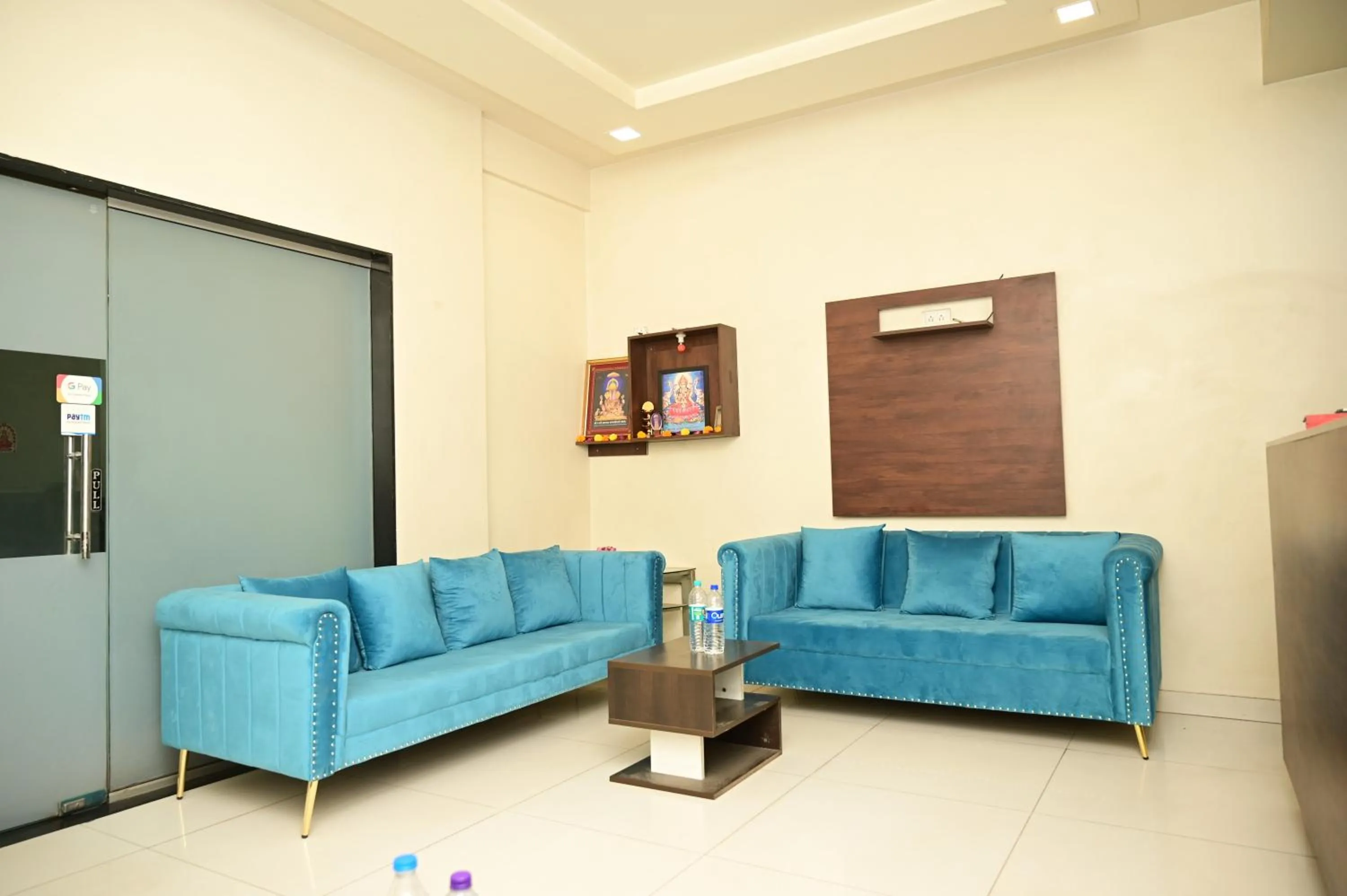 Lobby or reception in HMR Hotels - Hotel HMR Royal Inn