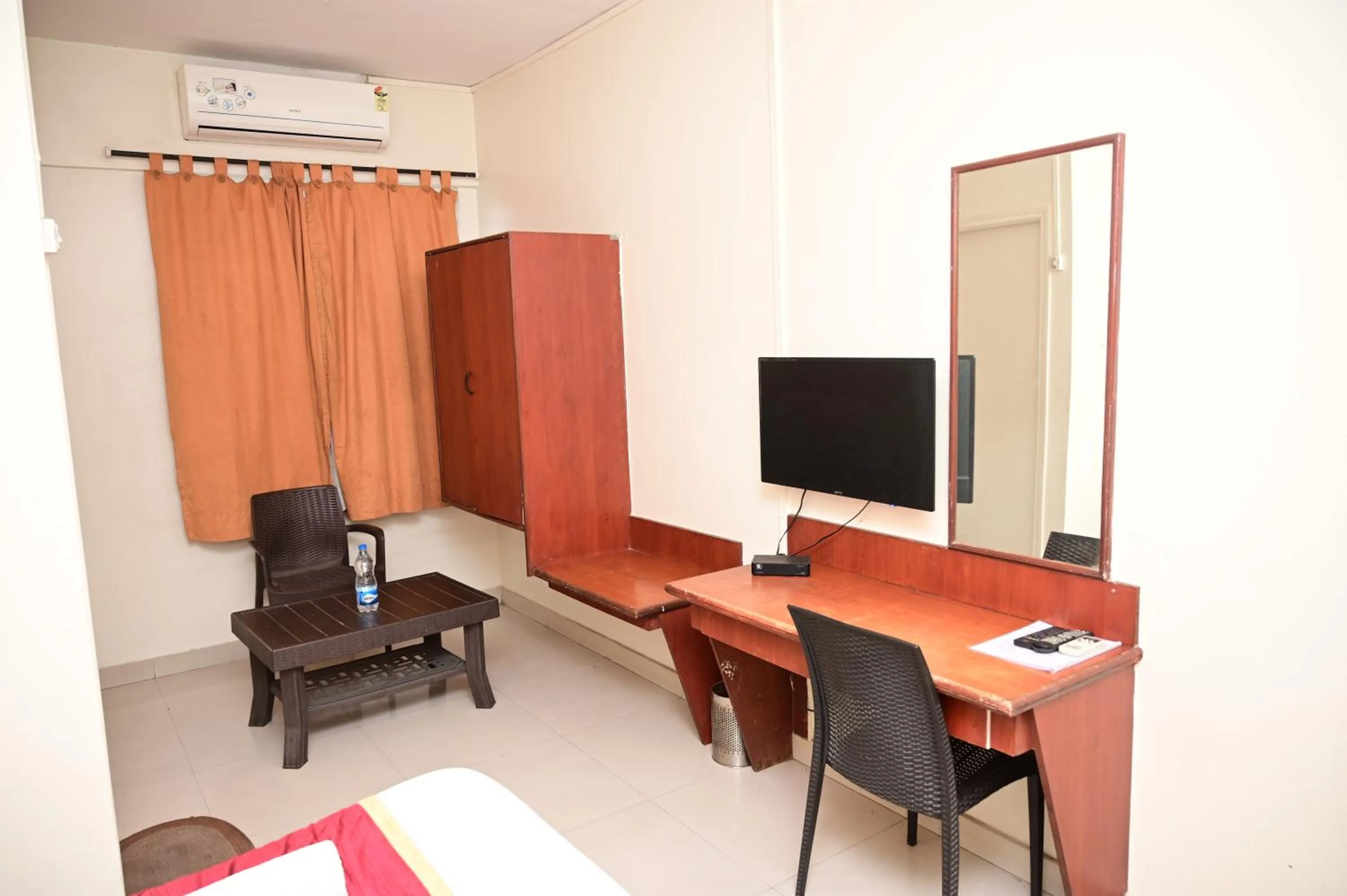 HMR Hotels - Hotel HMR Royal Inn