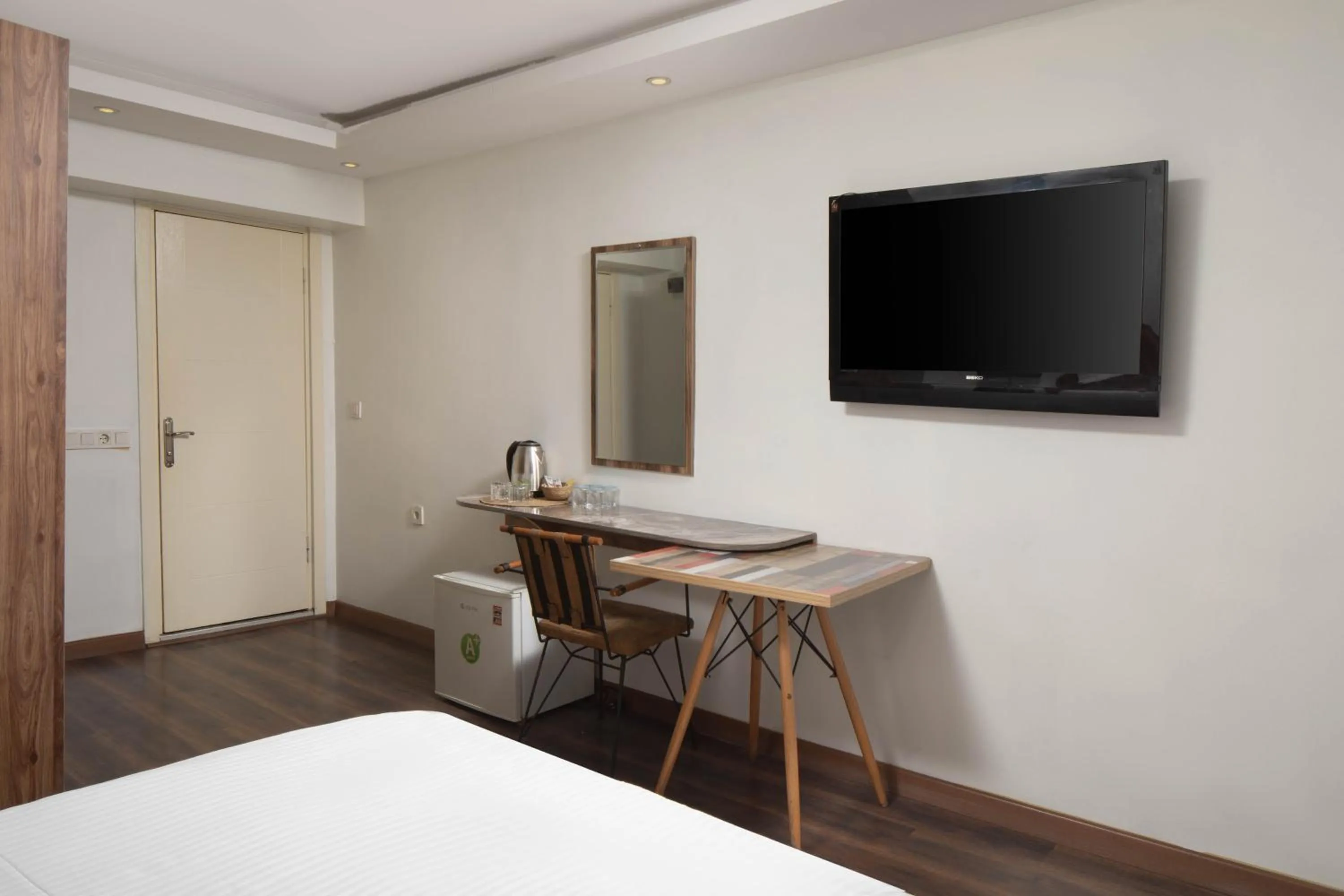 Photo of the whole room, Bed in Taksim Mood