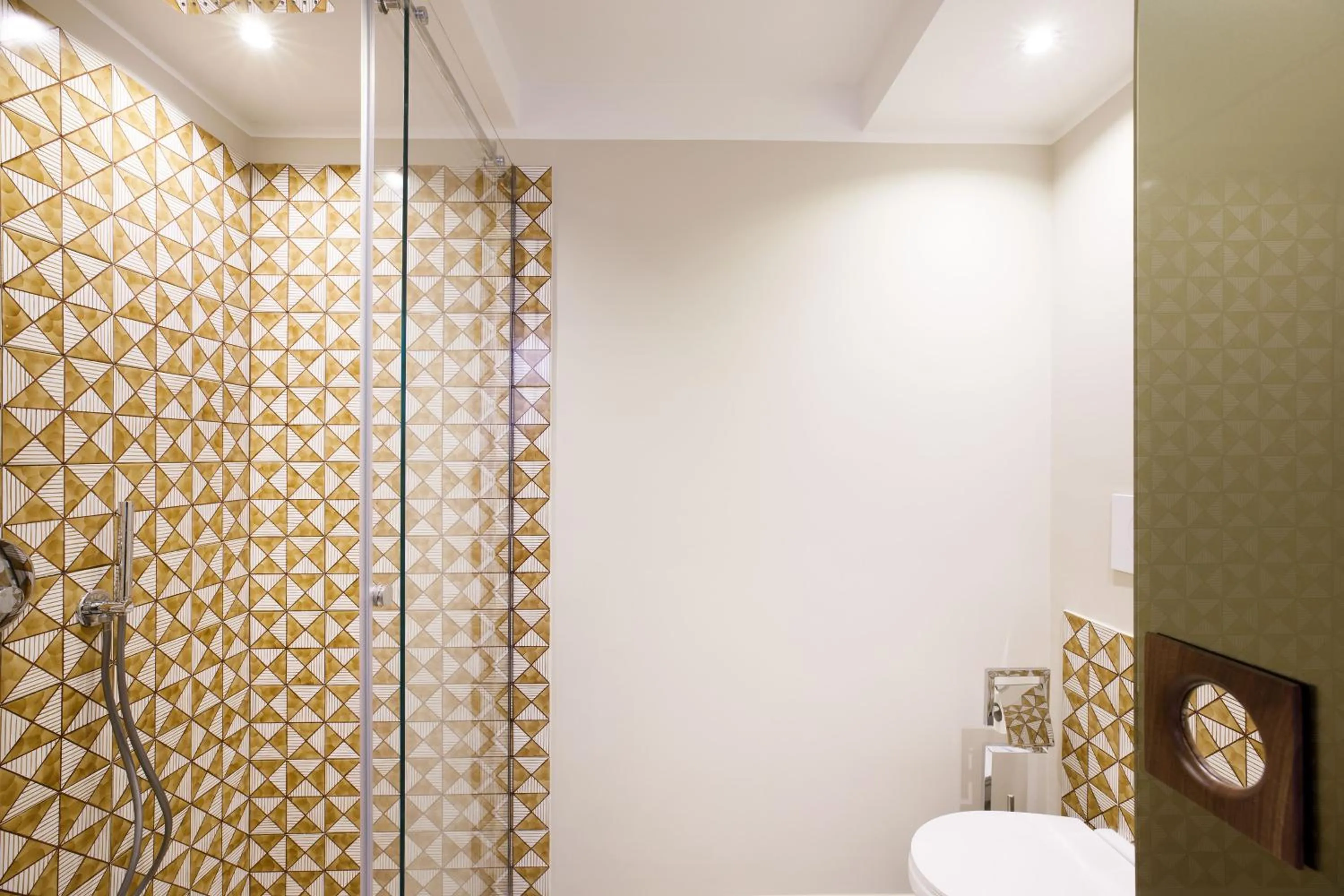 Bathroom in MelRose Napoli