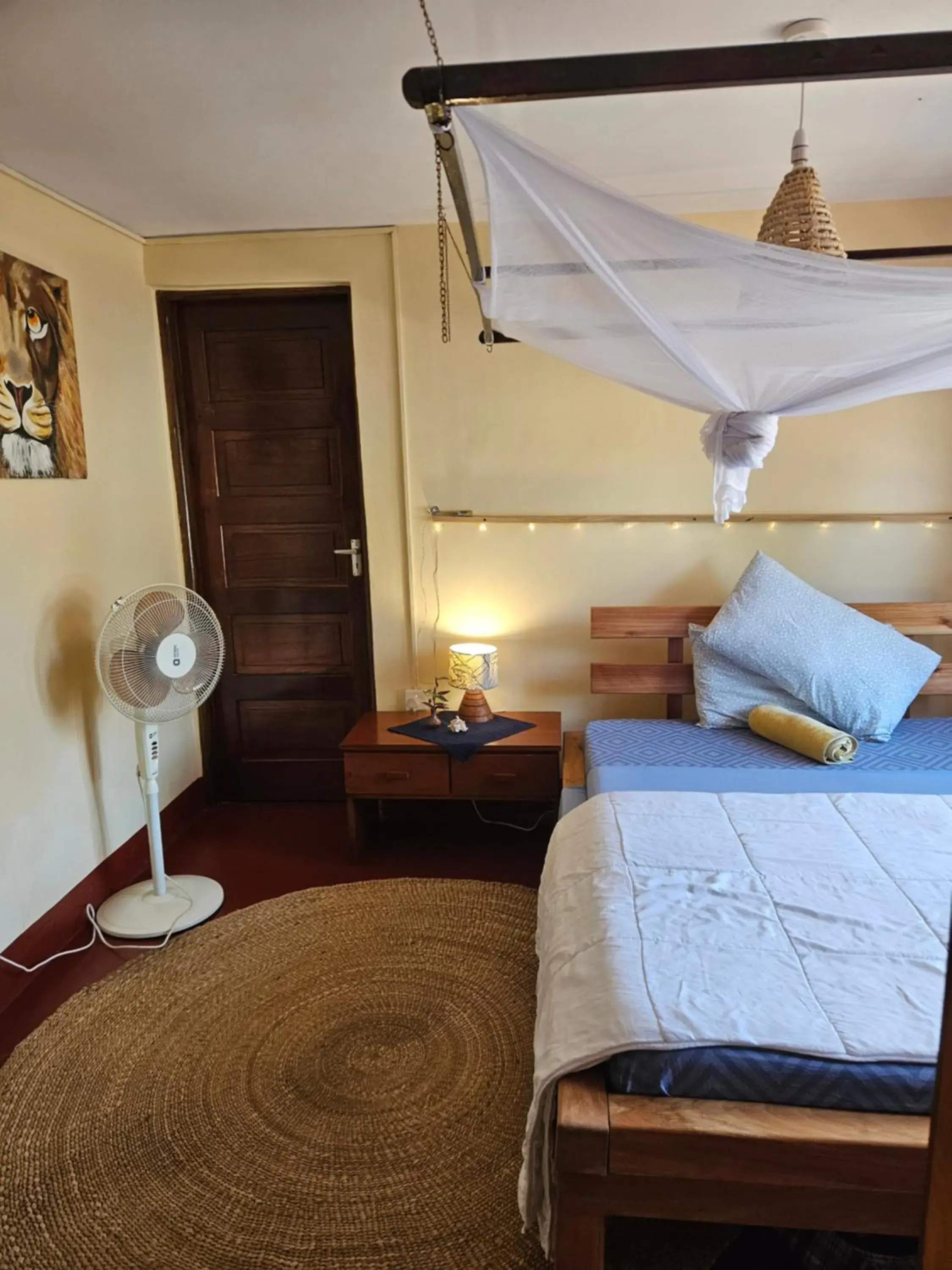Double Room with Private Bathroom in Kiwavi Home Double Room with Private Bathroom in Kiwavi Home