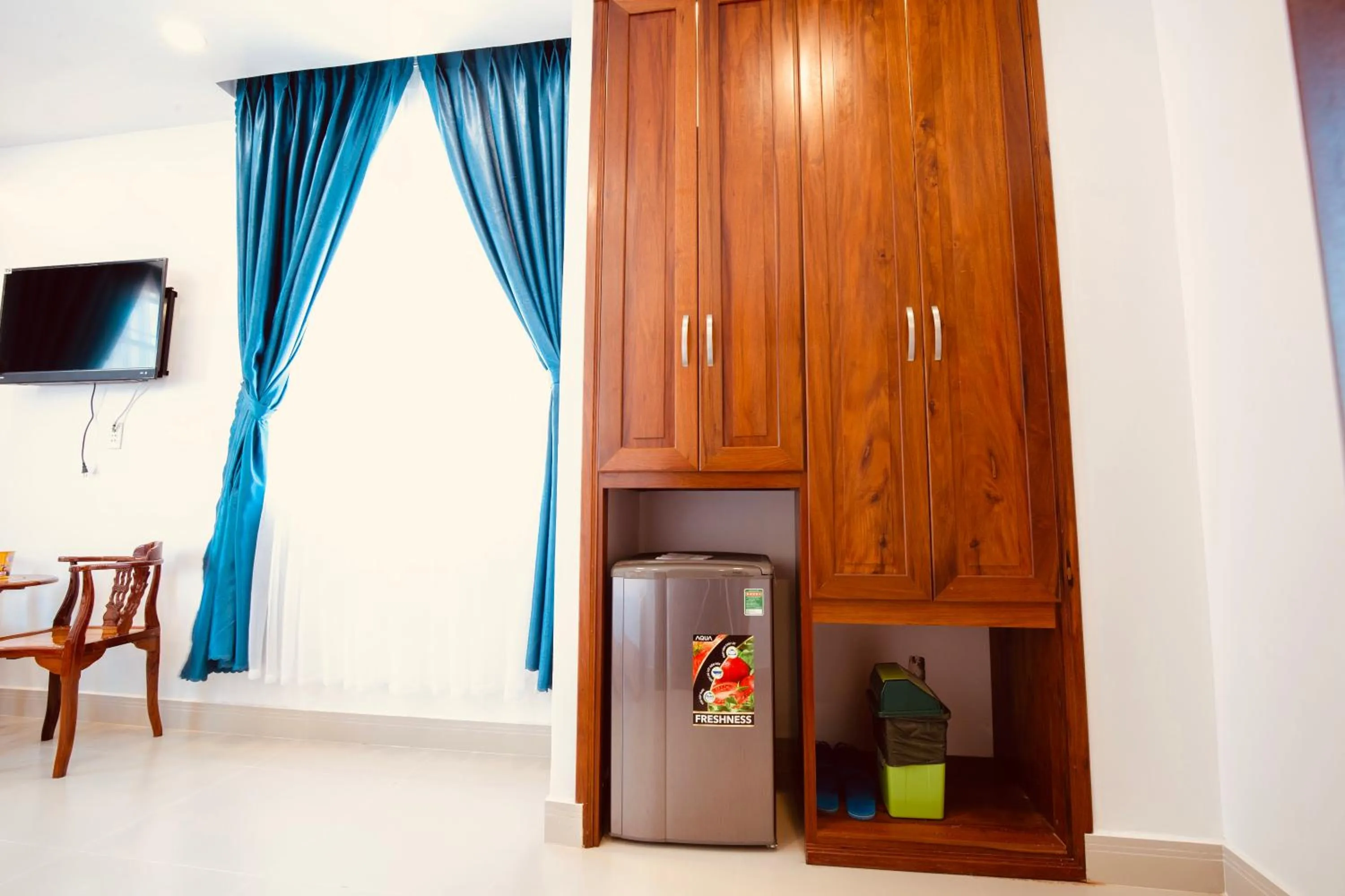 Khách sạn Tuyết Hiển