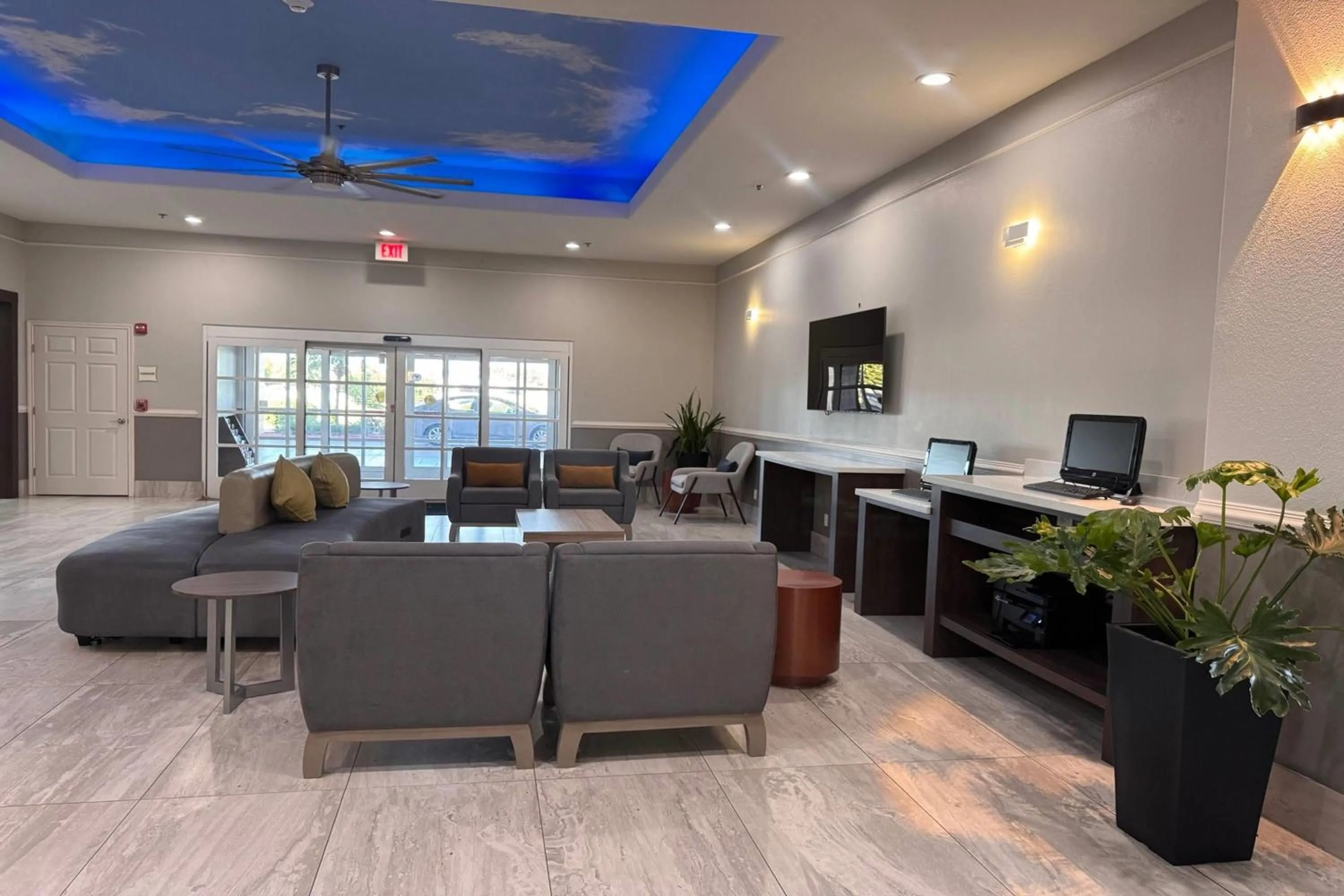 Lobby or reception in La Quinta by Wyndham Alamo-McAllen East
