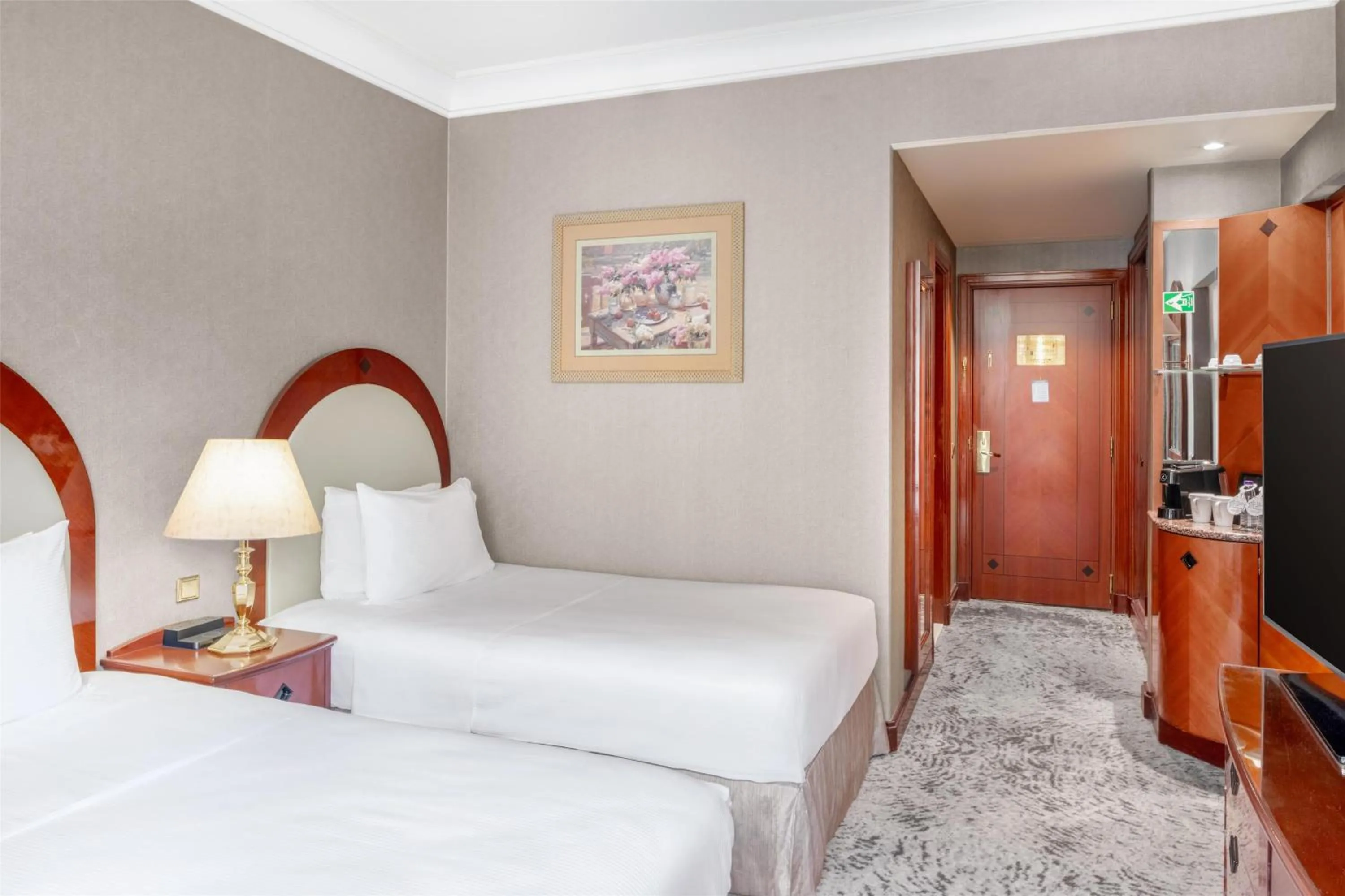 Photo of the whole room, Bed in Madinah Hilton Hotel