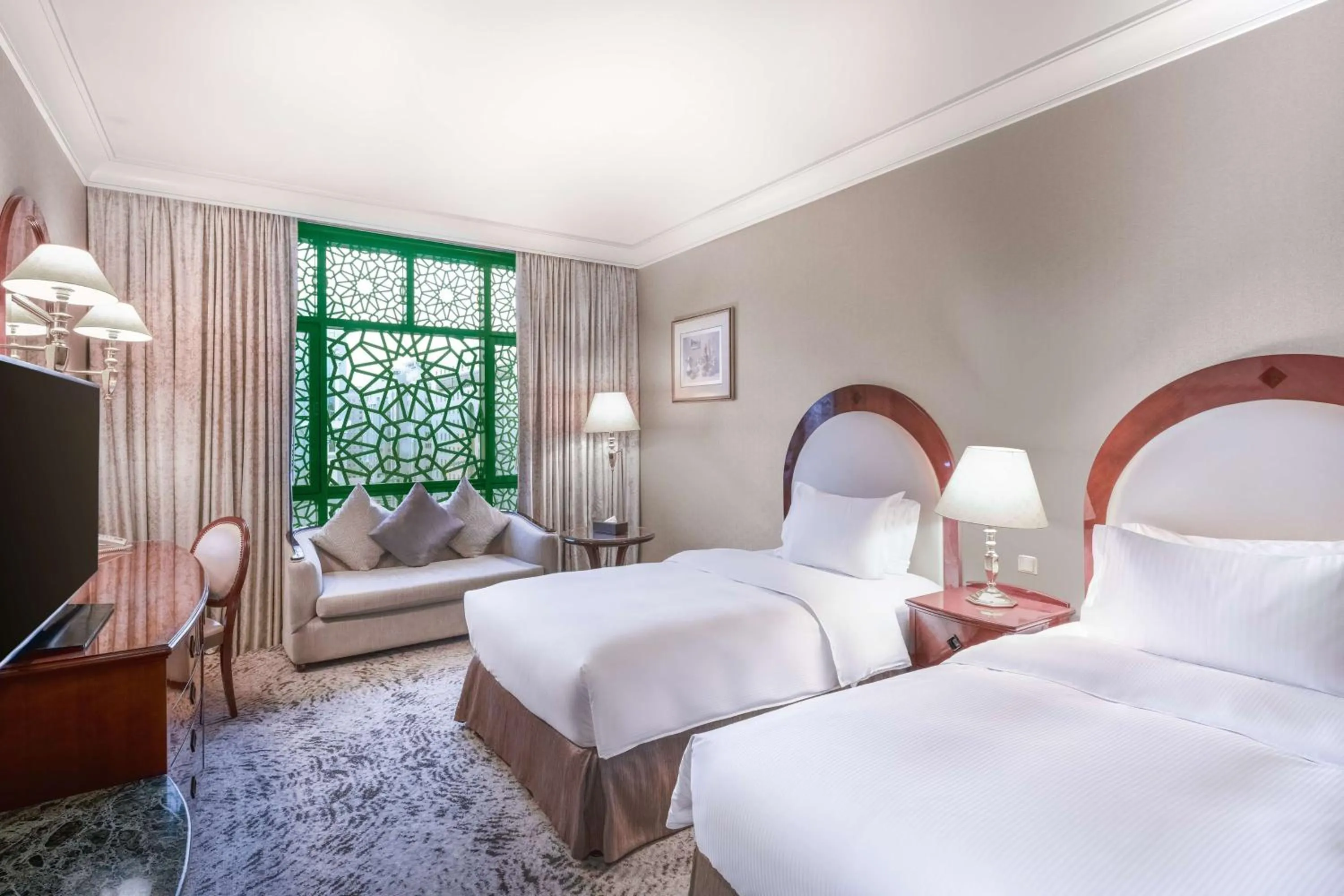 Bedroom, Bed in Madinah Hilton Hotel