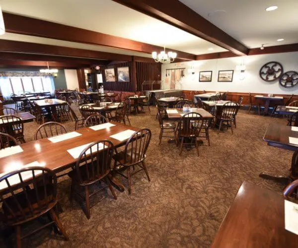 Restaurant/places to eat in Casselman Inn