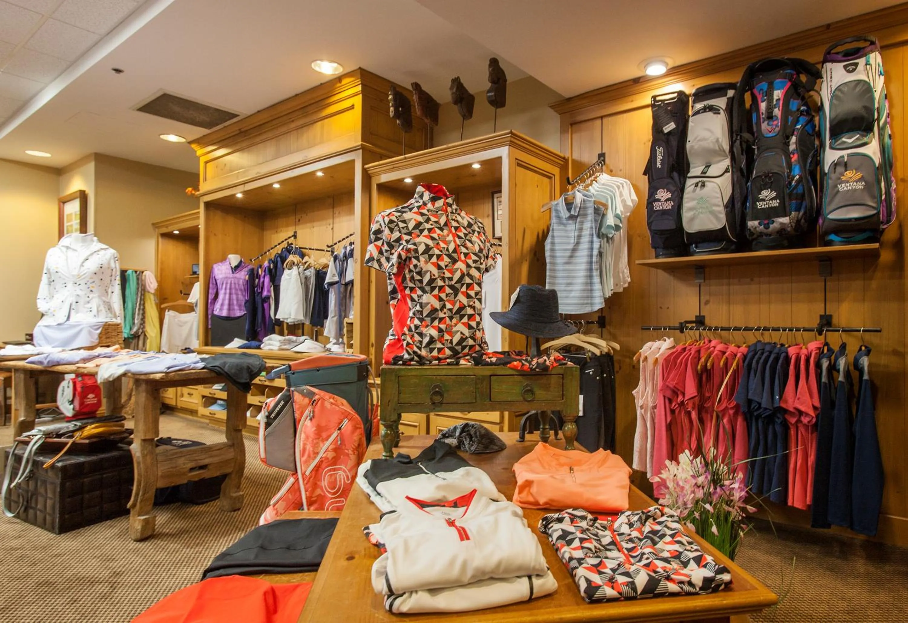On-site shops in Ventana Canyon Club and Lodge