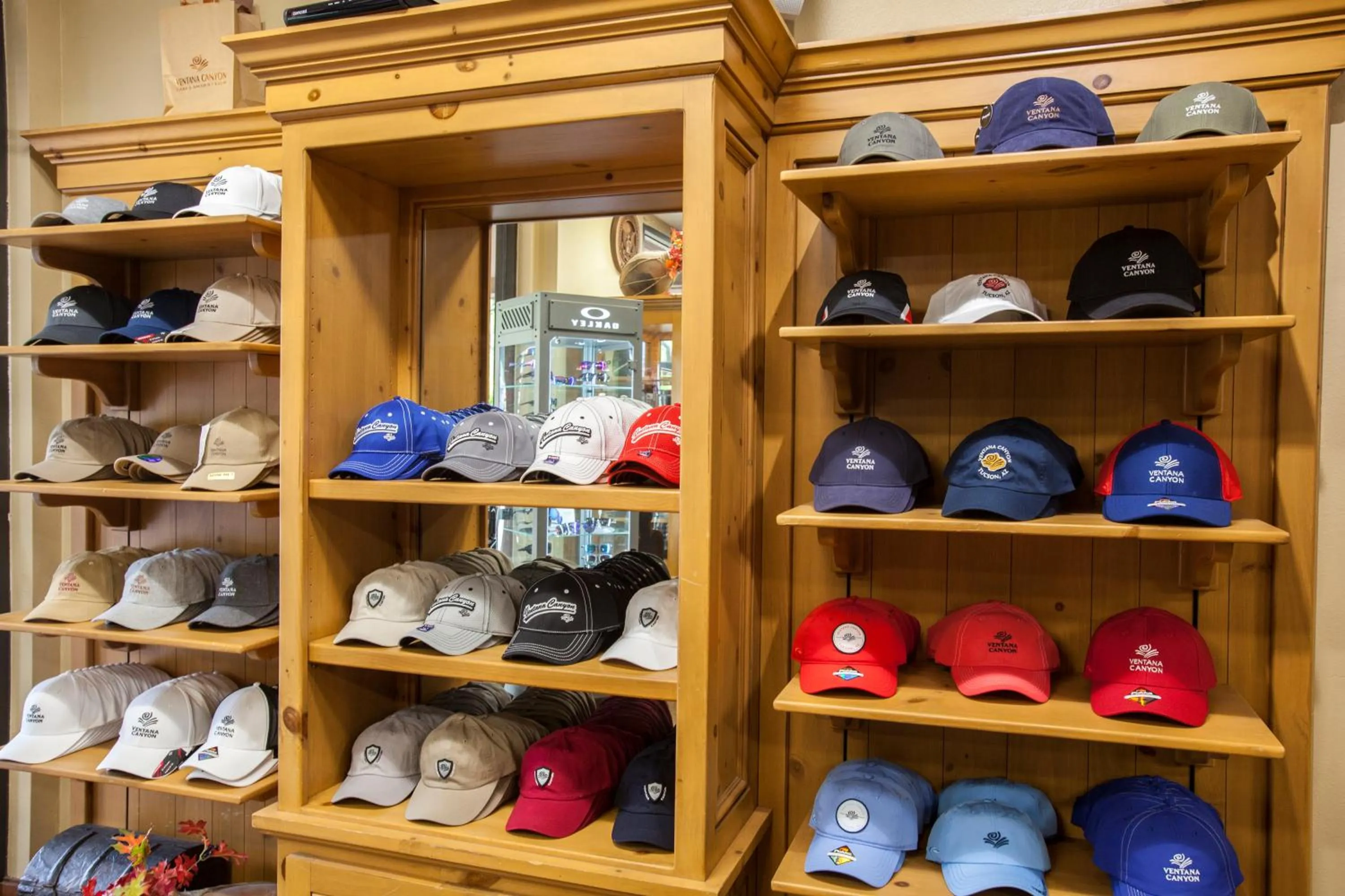 On-site shops in Ventana Canyon Club and Lodge