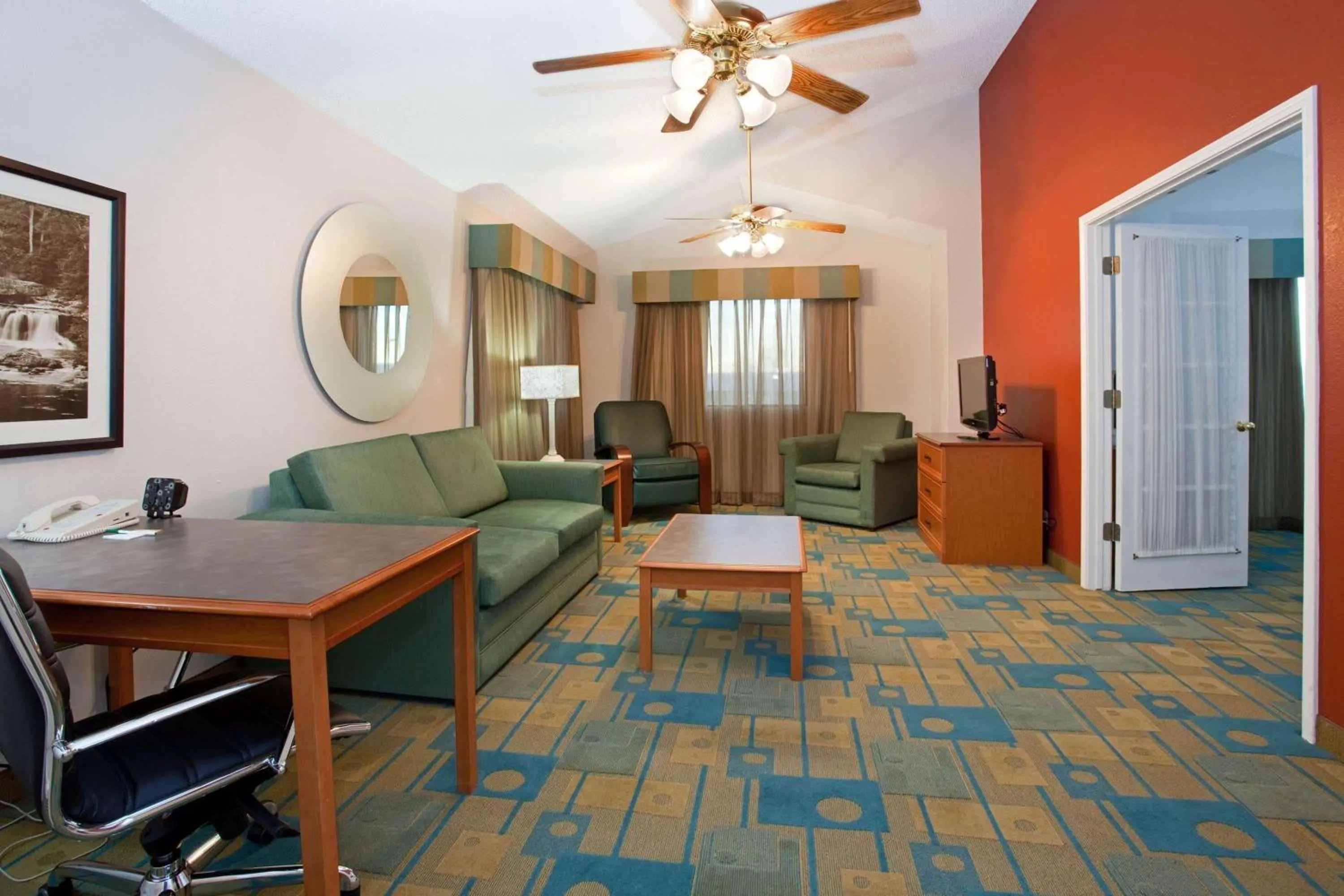 Photo of the whole room in La Quinta Inn by Wyndham Cheyenne