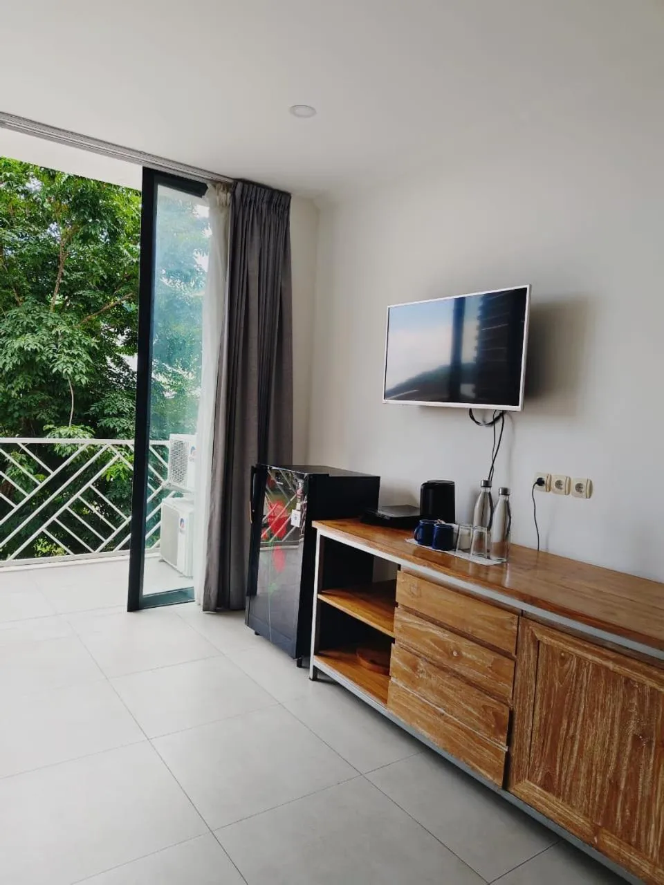 TV and multimedia in Triple 8 Suites