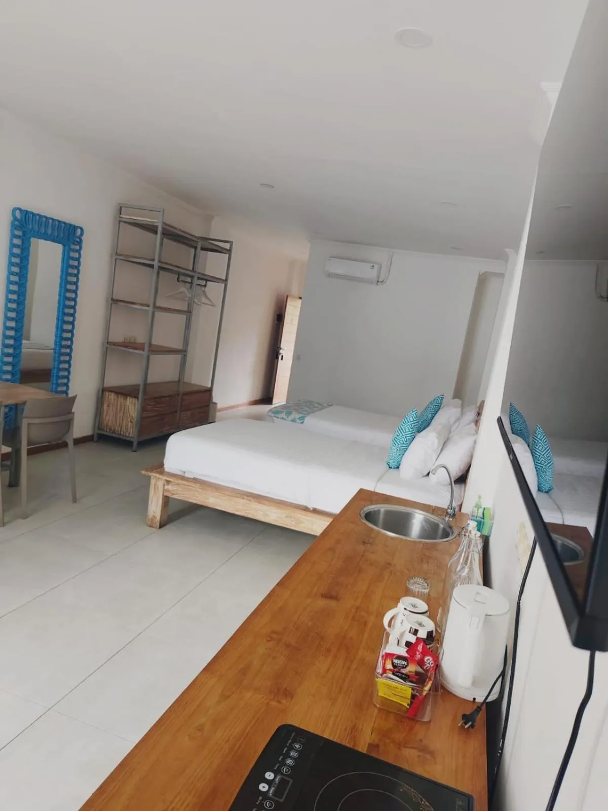 Communal lounge/ TV room, Bed in Triple 8 Suites