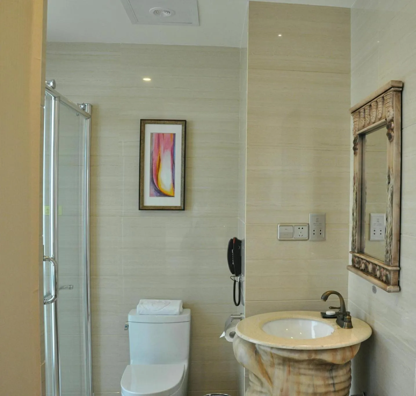 Toilet in Dayi Yihao hotel