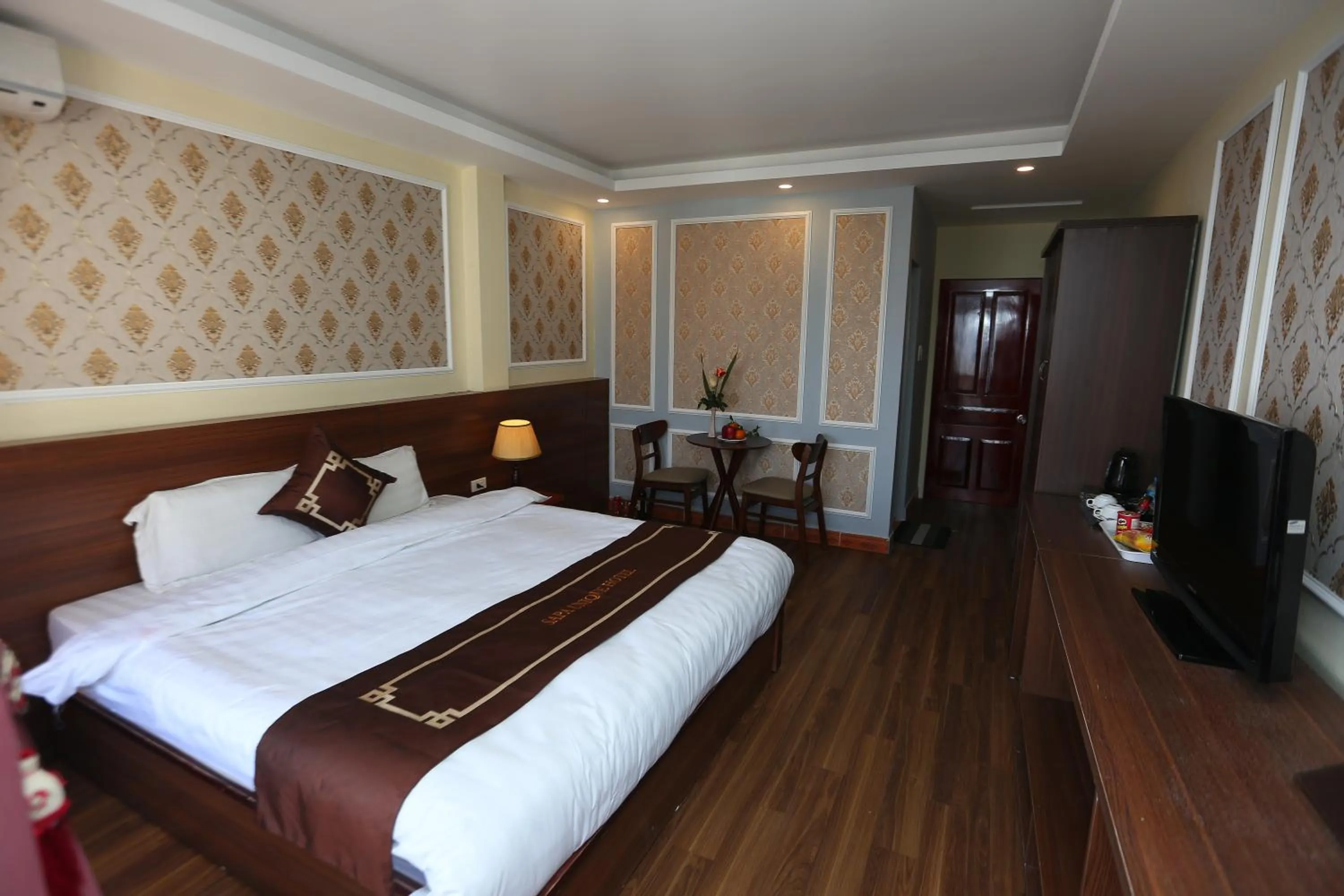 Bed in Sapa Unique Hotel